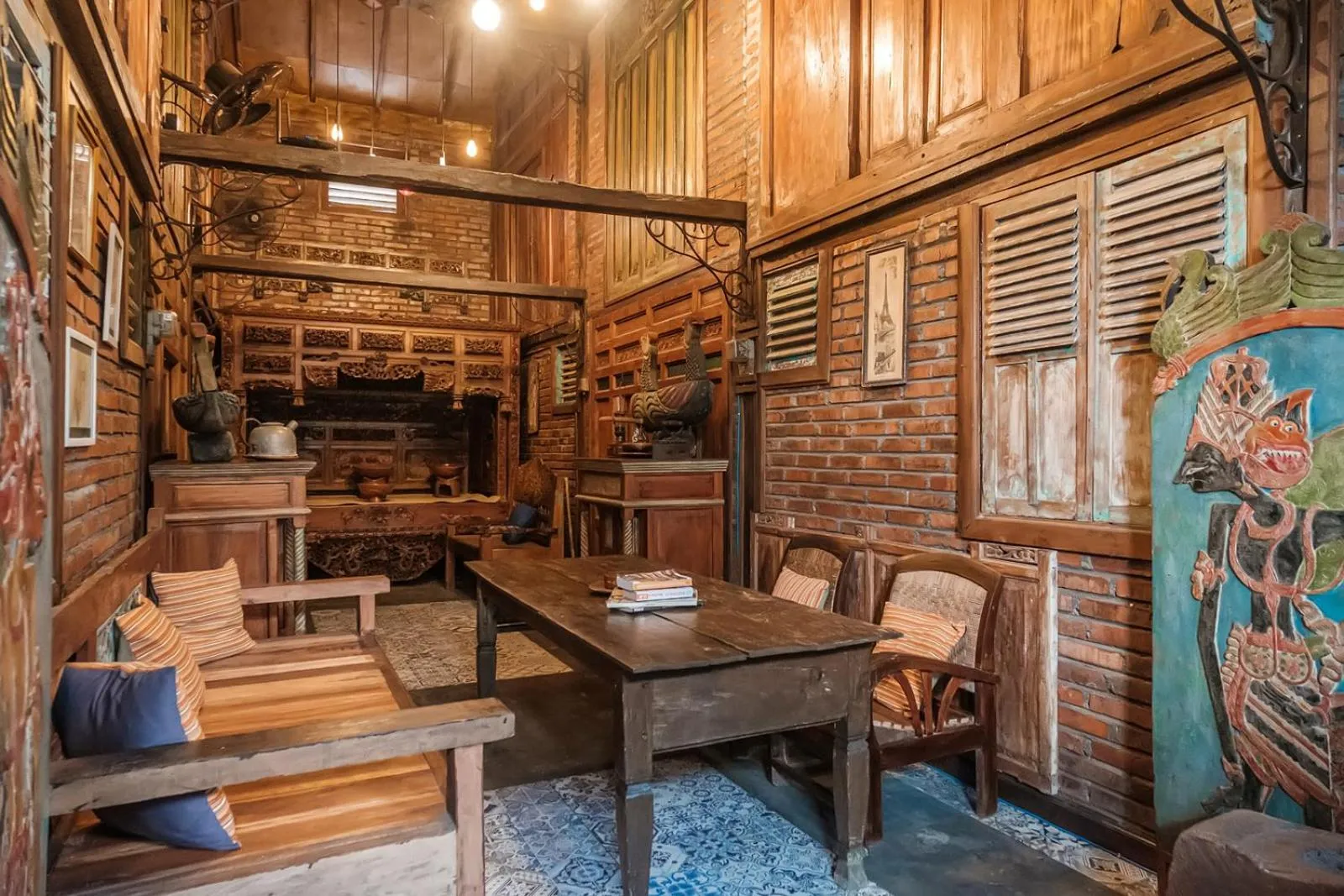 Communal lounge/ TV room in TwoSpaces Living at Bunga Desa, Jimbaran