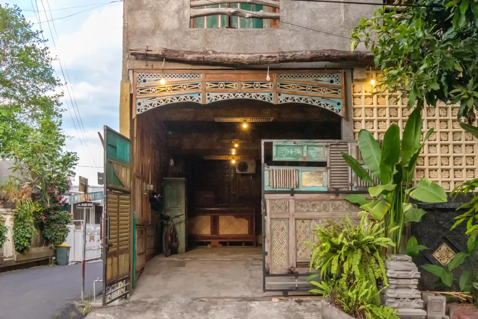 Parking in TwoSpaces Living at Bunga Desa, Jimbaran