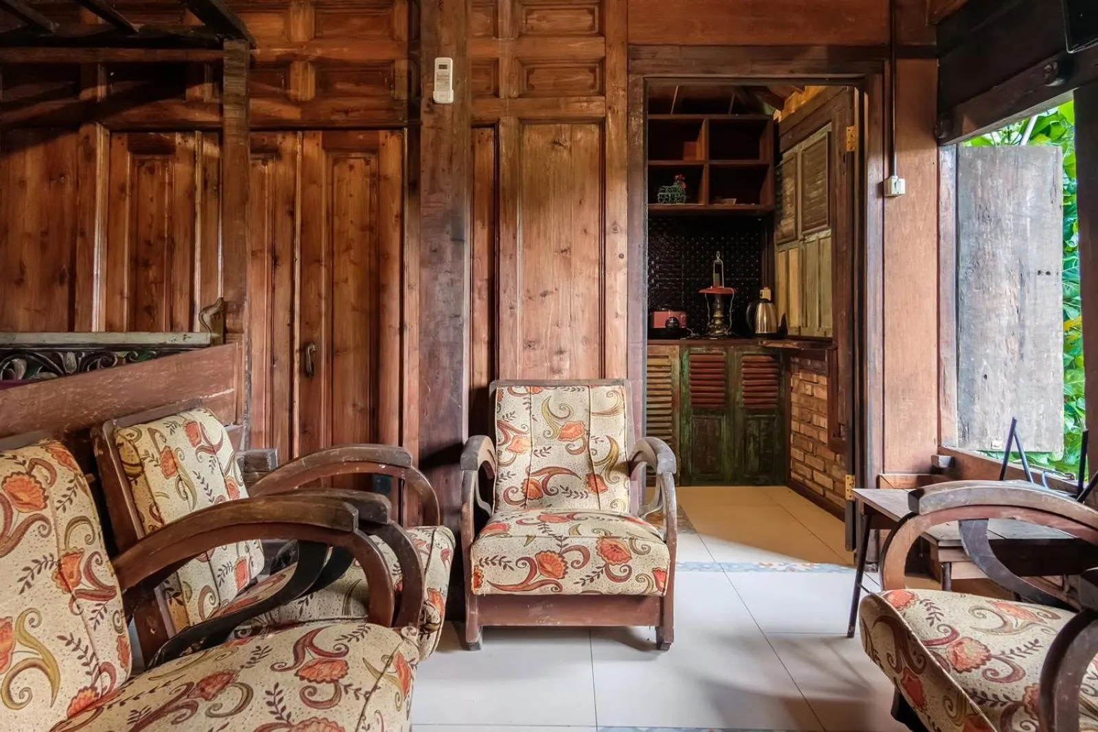 Seating area in TwoSpaces Living at Bunga Desa, Jimbaran