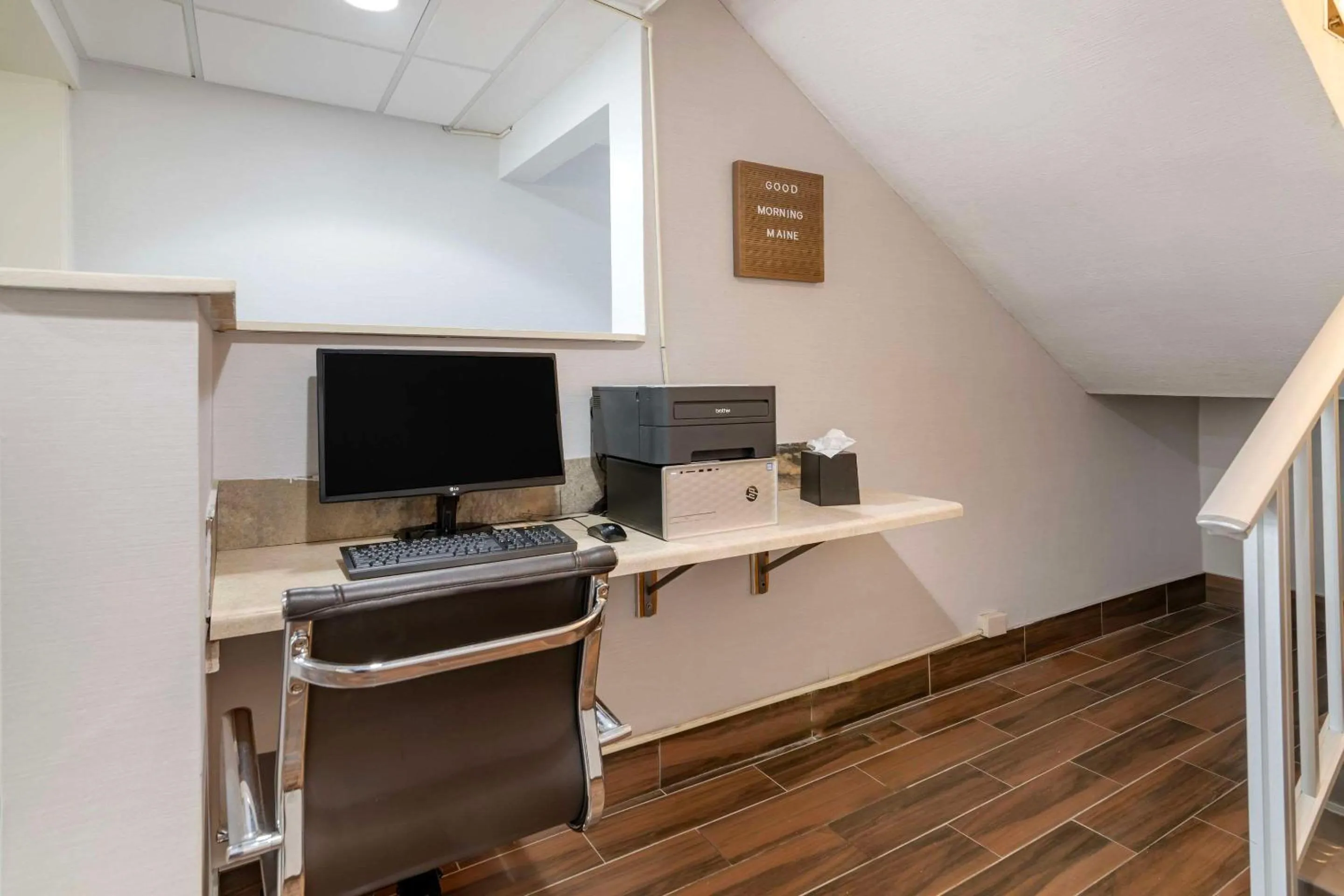 Business facilities in Comfort Inn South Portland Airport