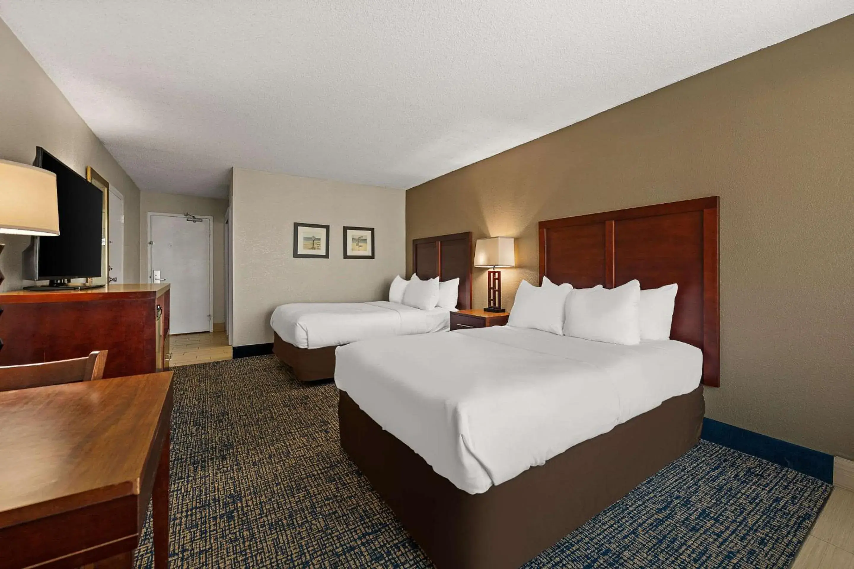 Double Room with Pool View in Comfort Inn On the Ocean Double Room with Pool View in Comfort Inn On the Ocean