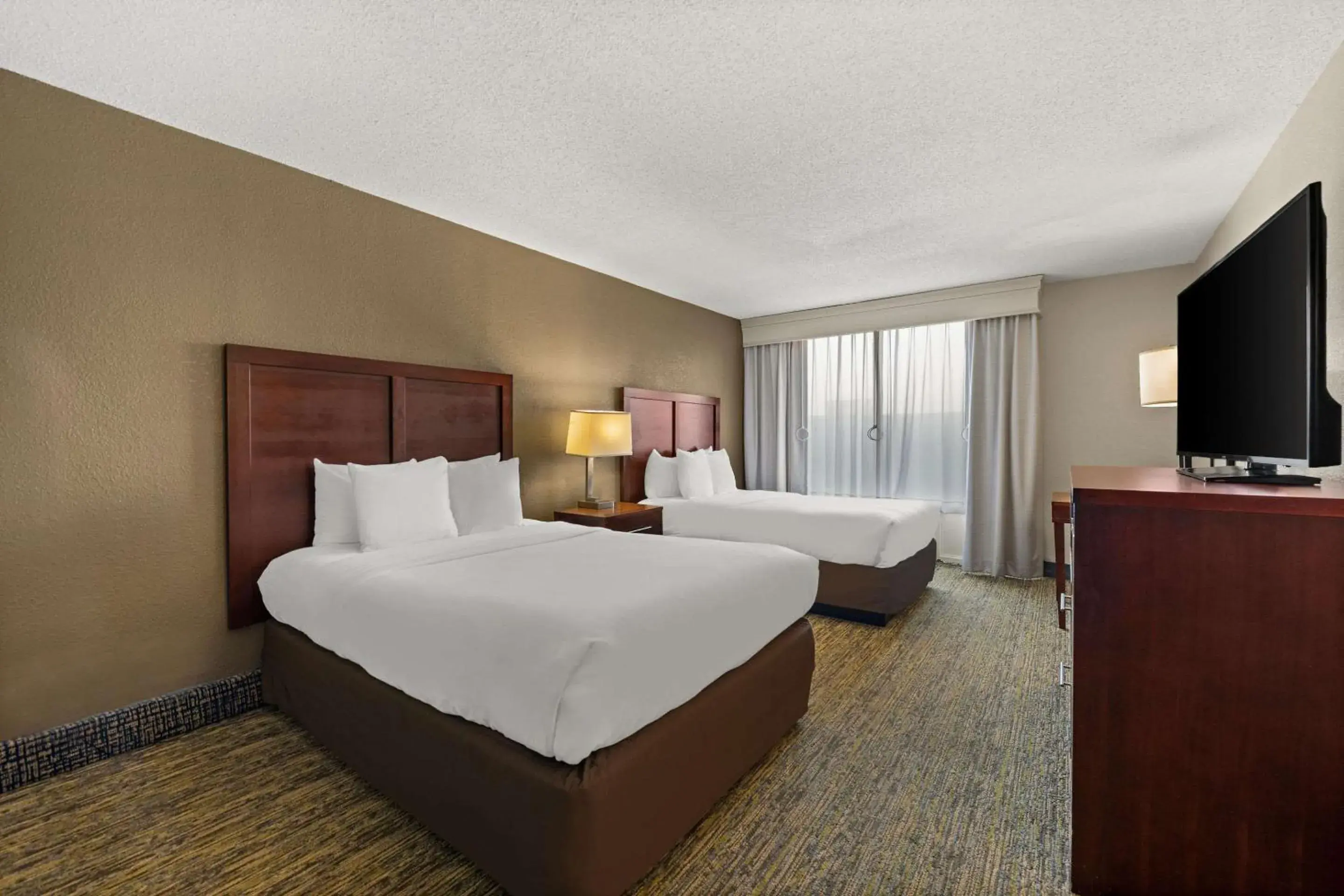 Bedroom, Bed in Comfort Inn On the Ocean Bedroom, Bed in Comfort Inn On the Ocean