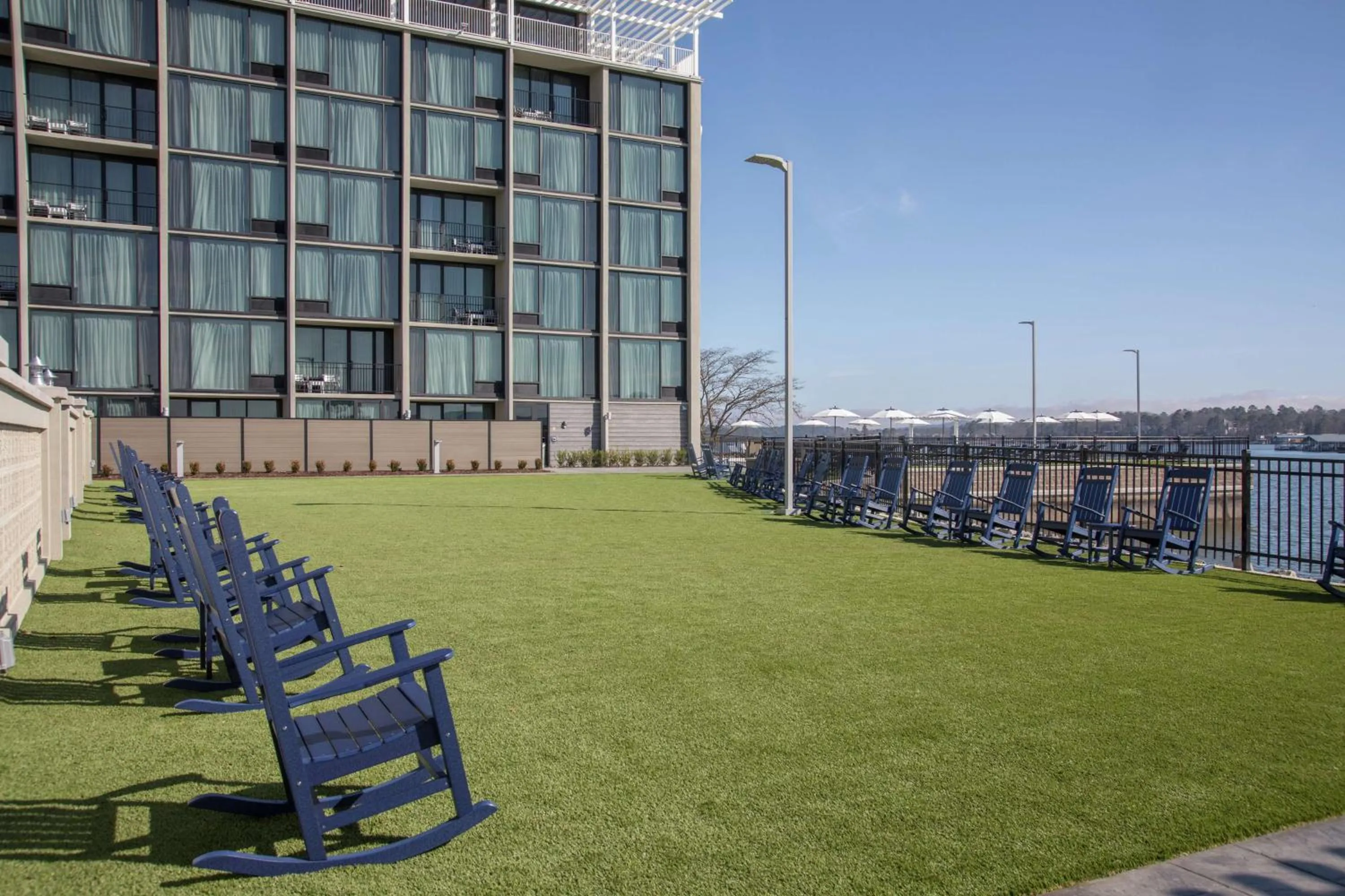 Inner courtyard view in DoubleTree by Hilton Hot Springs