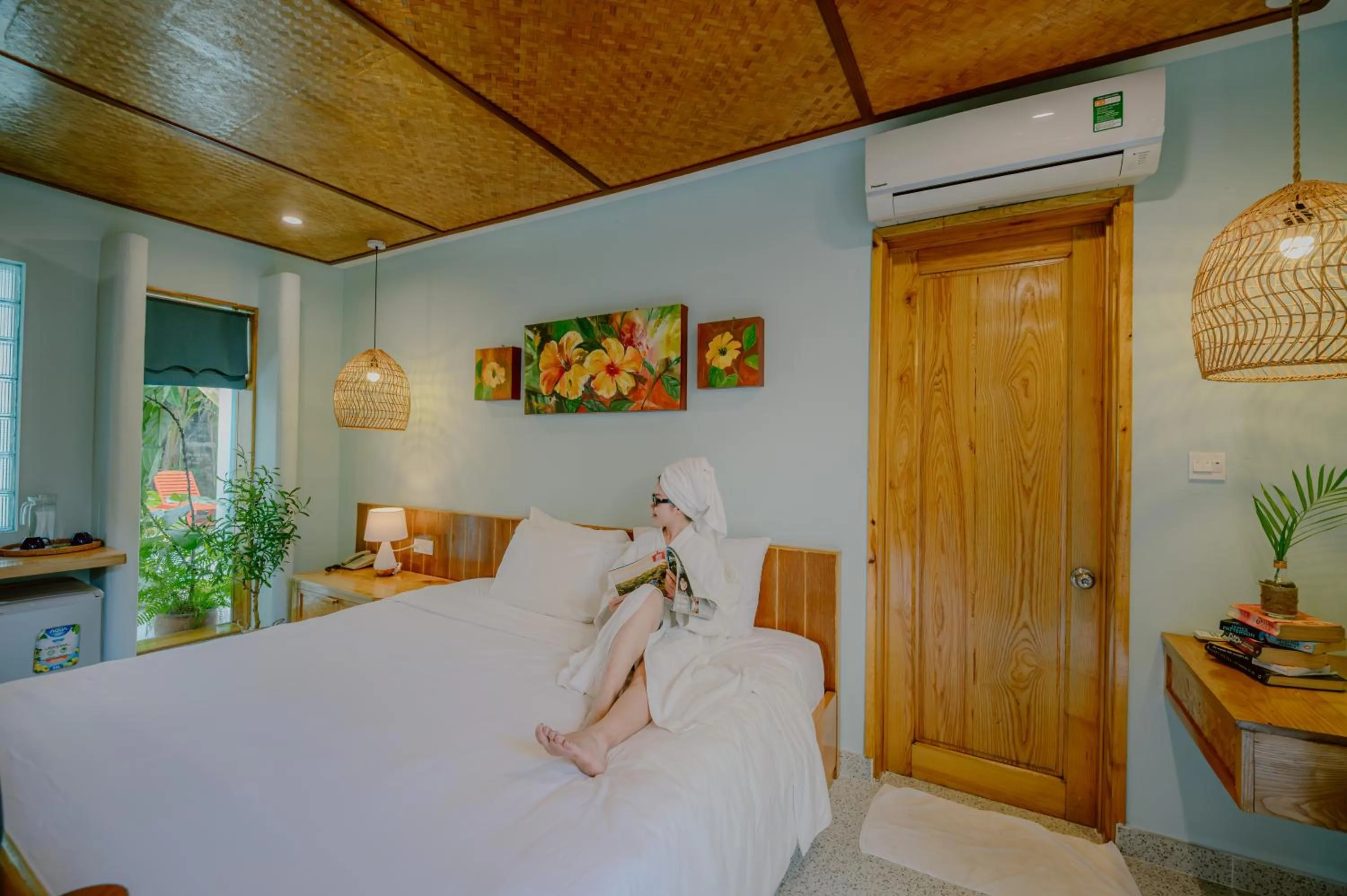 Bed in Villa De Campagne Hoi An- Boutique homestay with pool and family soul