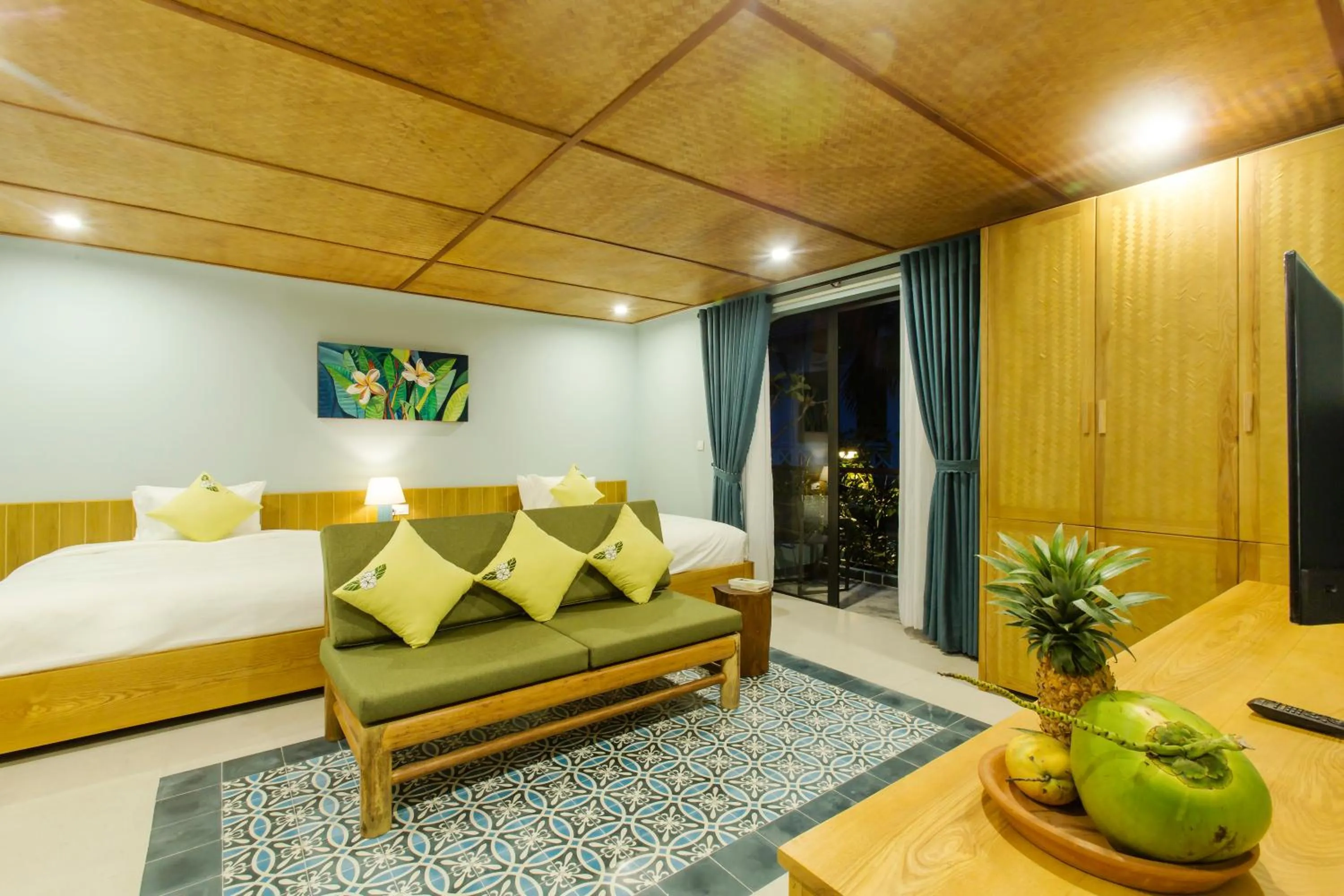 Shower, Bed in Villa De Campagne Hoi An- Boutique homestay with pool and family soul