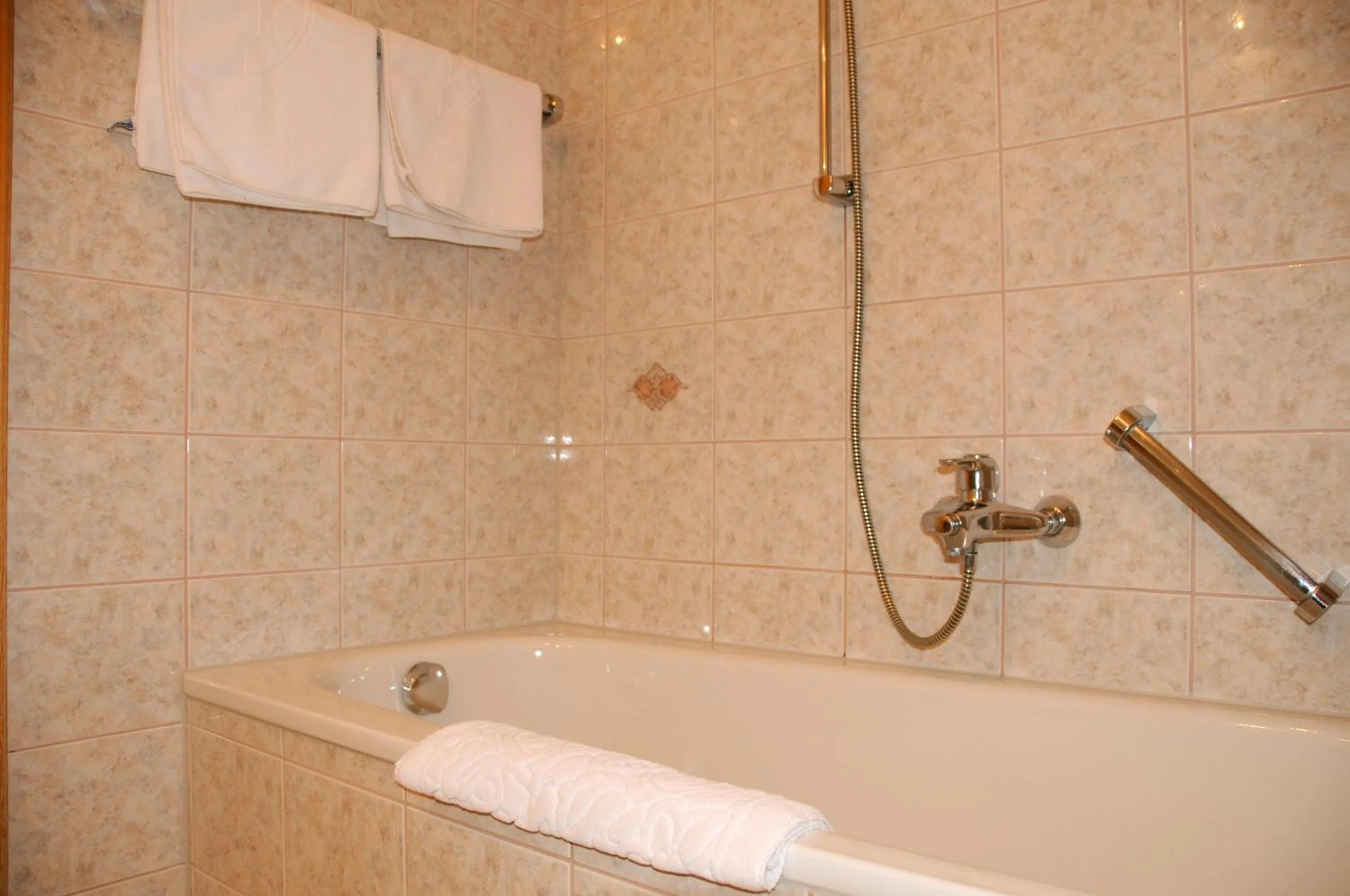 Bathroom in Hotel Neuwirt