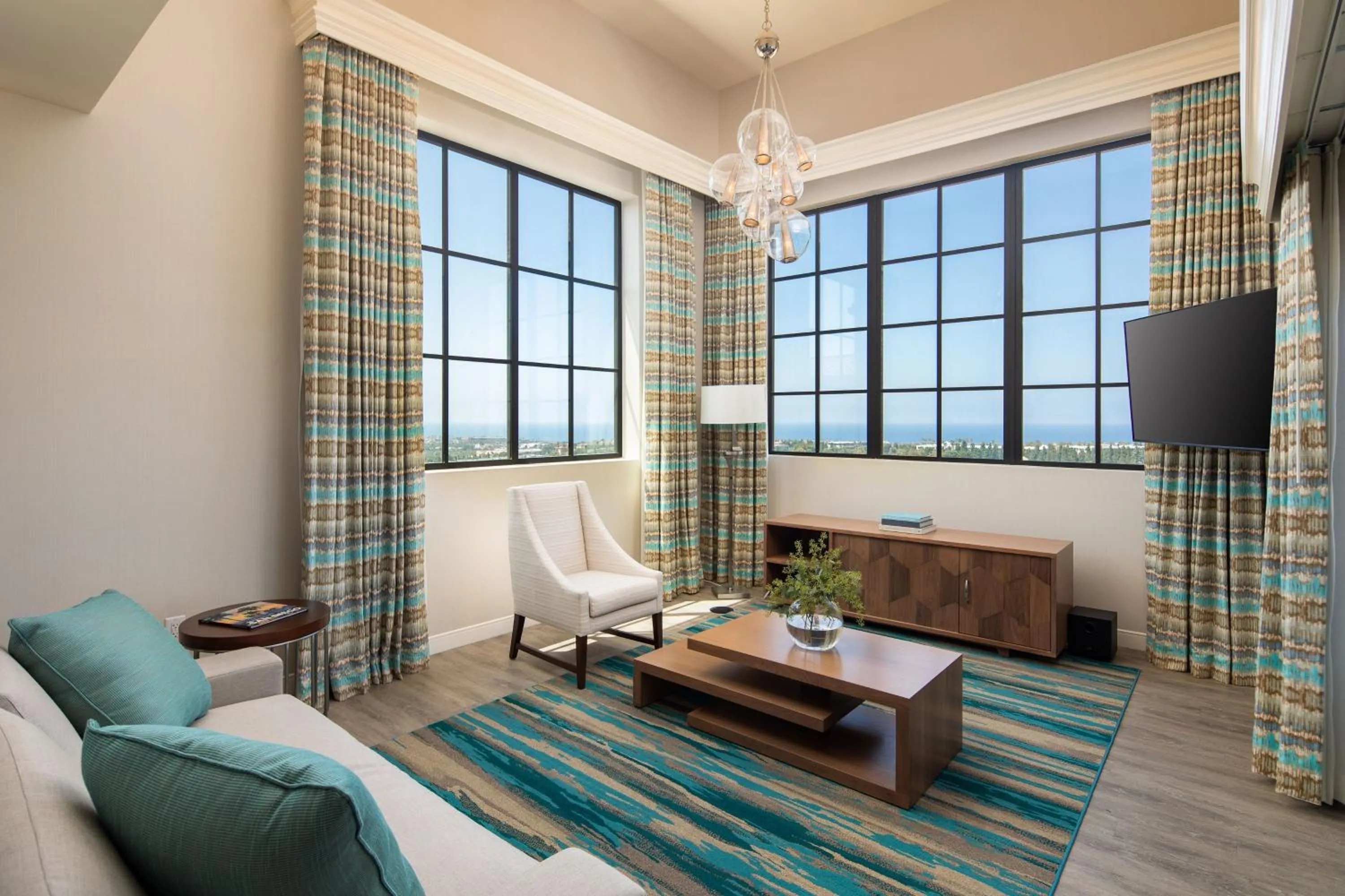 Living room in The Westin Carlsbad Resort & Spa