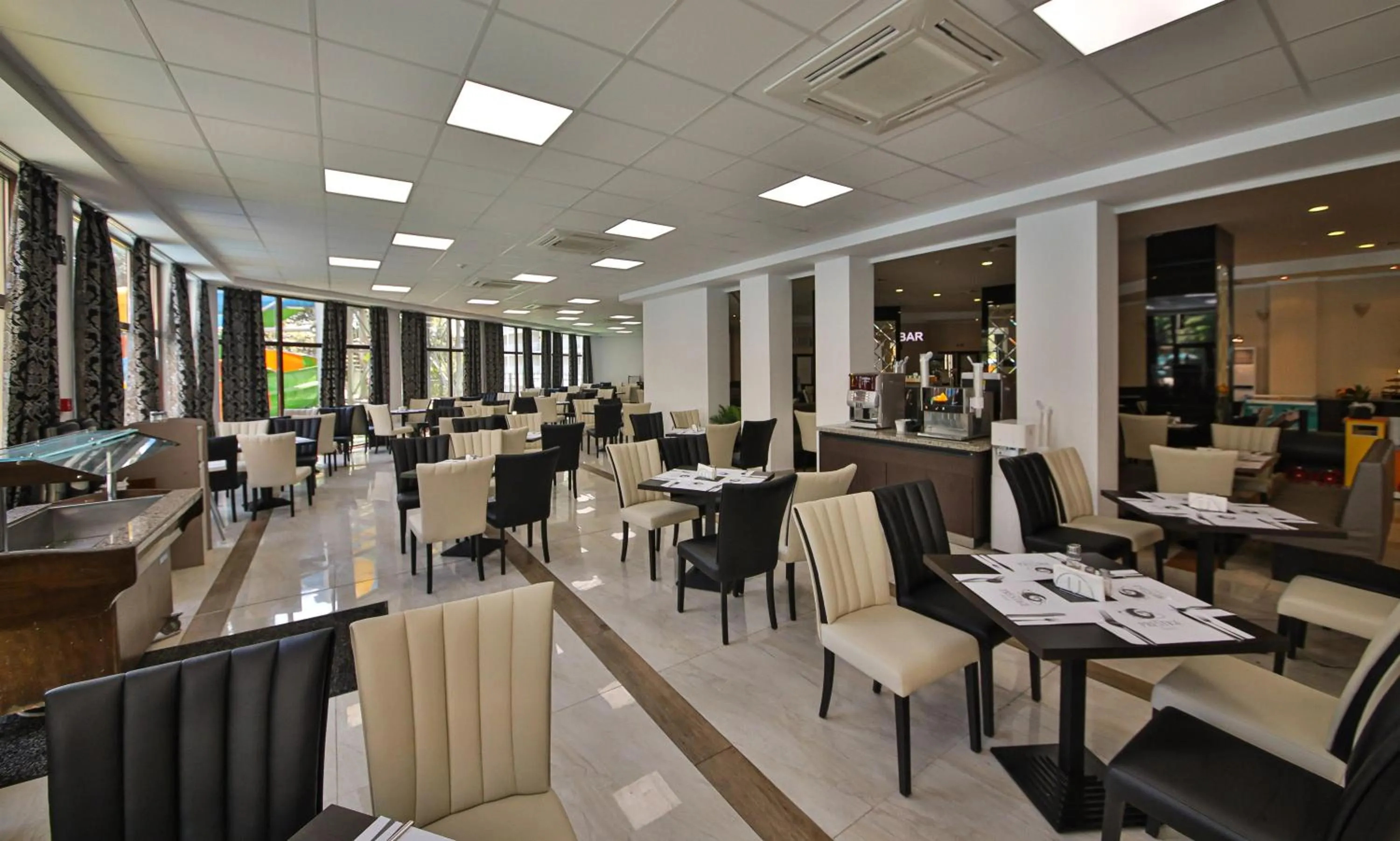 Restaurant/places to eat in Prestige Hotel and Aquapark - All inclusive