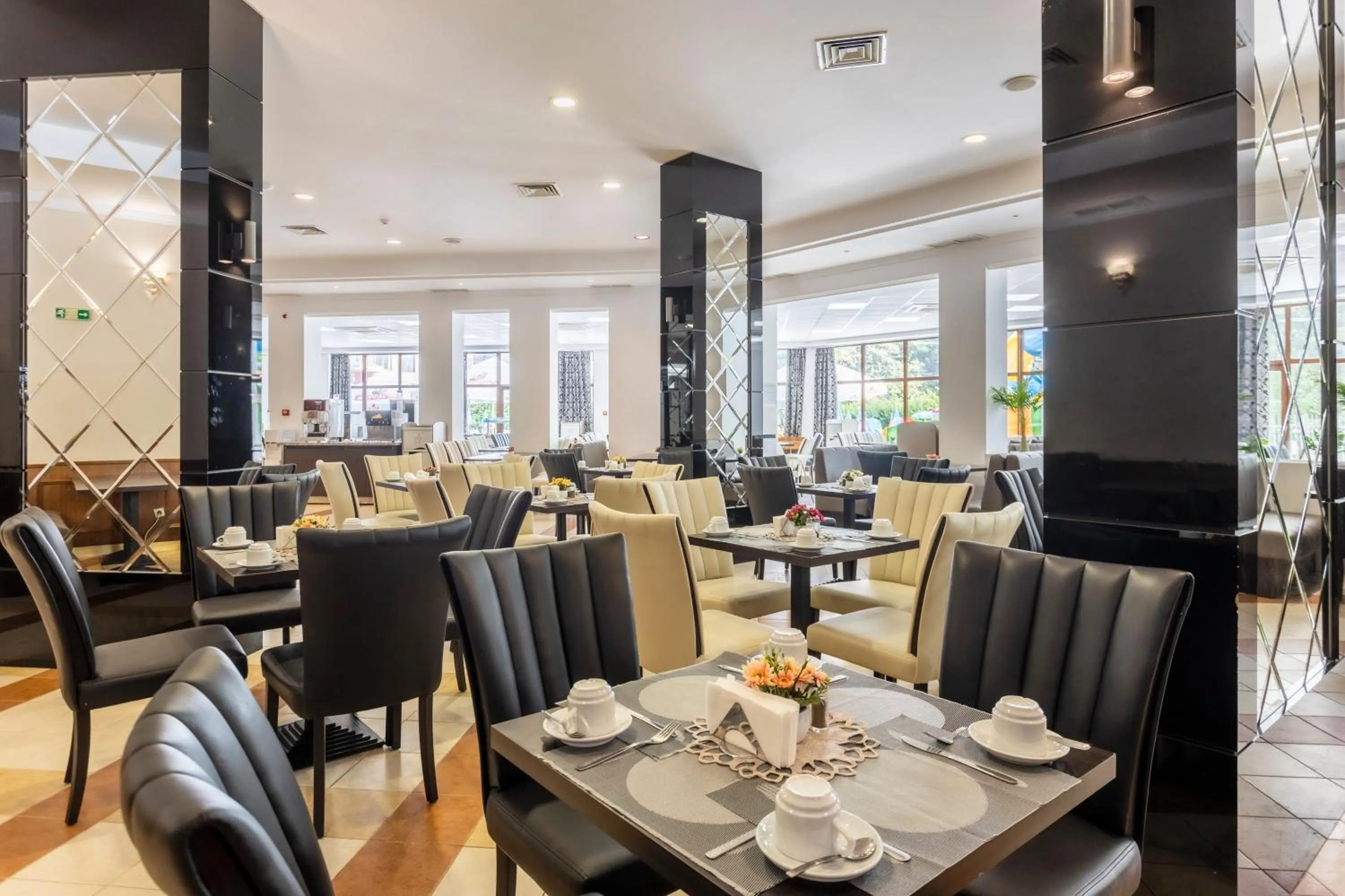 Restaurant/places to eat in Prestige Hotel and Aquapark - All inclusive