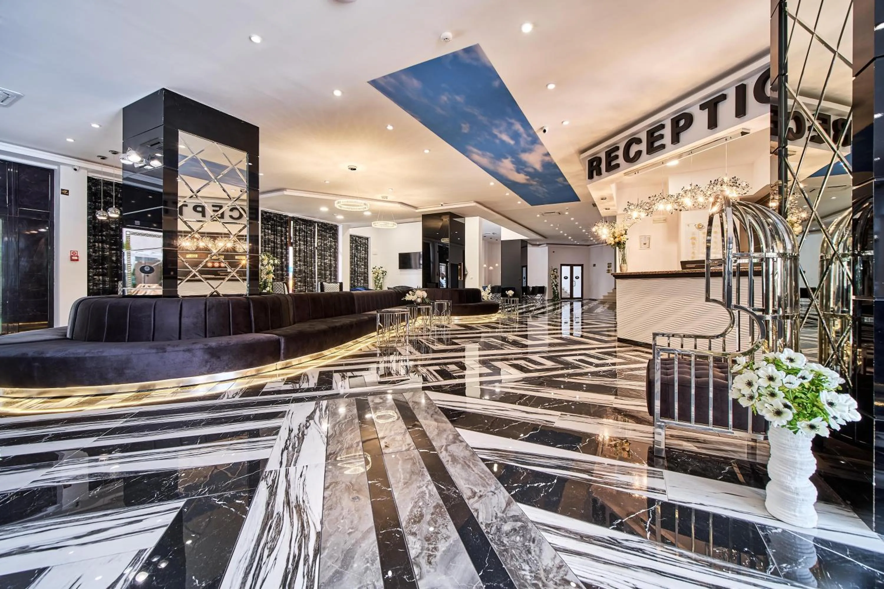 Lobby or reception in Prestige Hotel and Aquapark - All inclusive