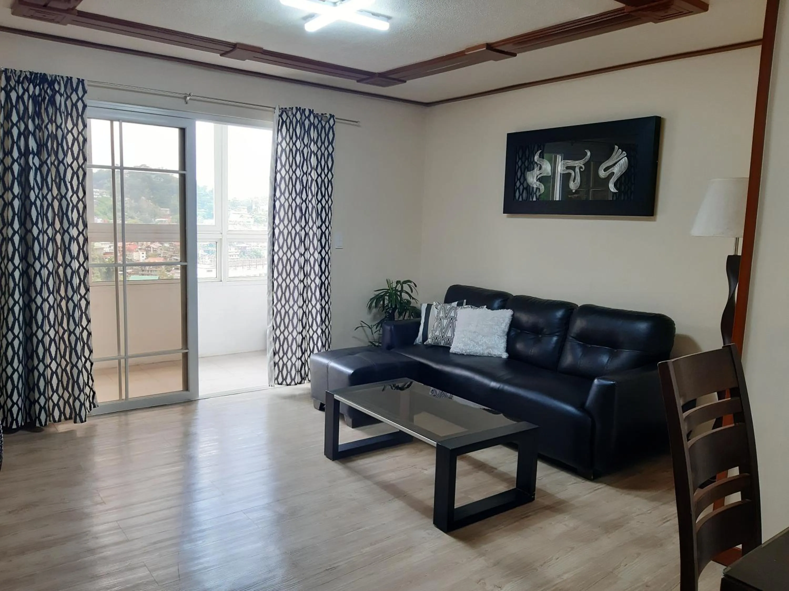 Mireya's 2BR Condo at Zone Vill - Burnham Park