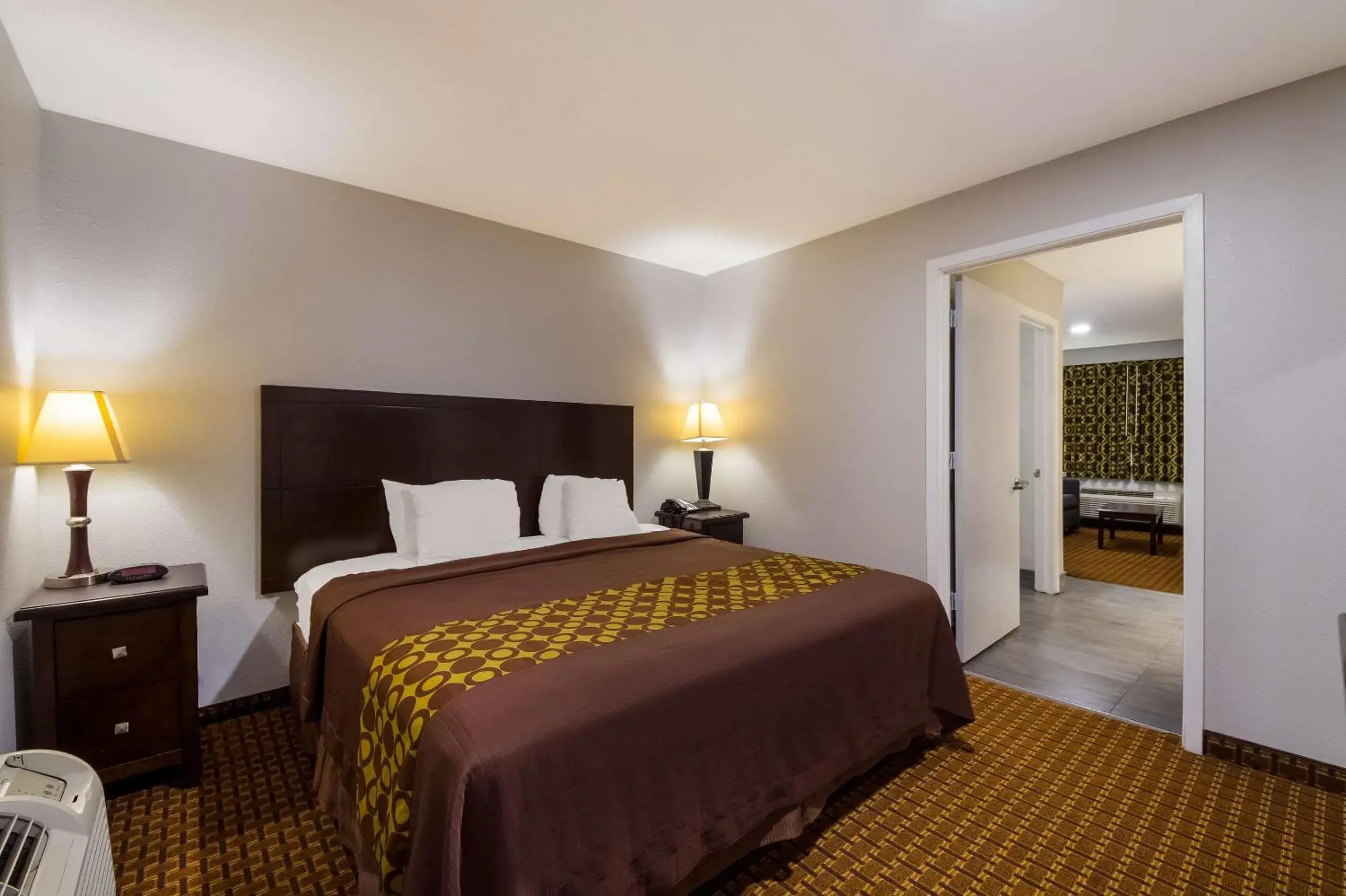 Bedroom, Bed in Rodeway Inn & Suites Corpus Christi Northwest Bedroom, Bed in Rodeway Inn & Suites Corpus Christi Northwest