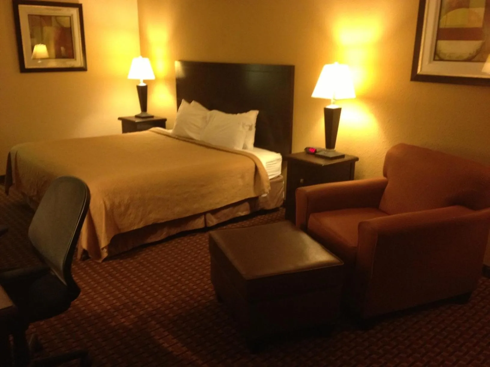 Bed in Rodeway Inn & Suites Corpus Christi Northwest