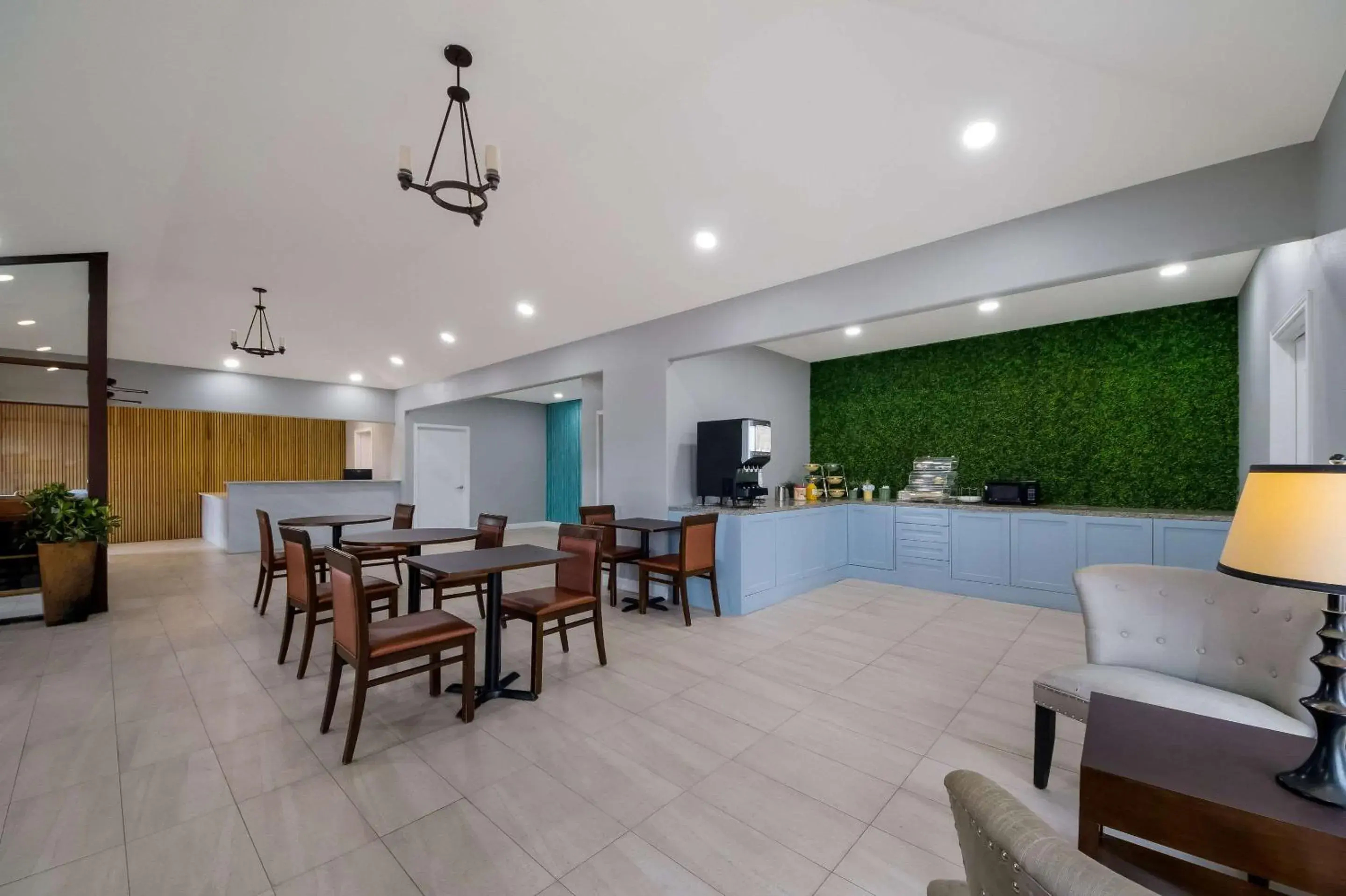 Breakfast in Rodeway Inn & Suites Corpus Christi Northwest Breakfast in Rodeway Inn & Suites Corpus Christi Northwest