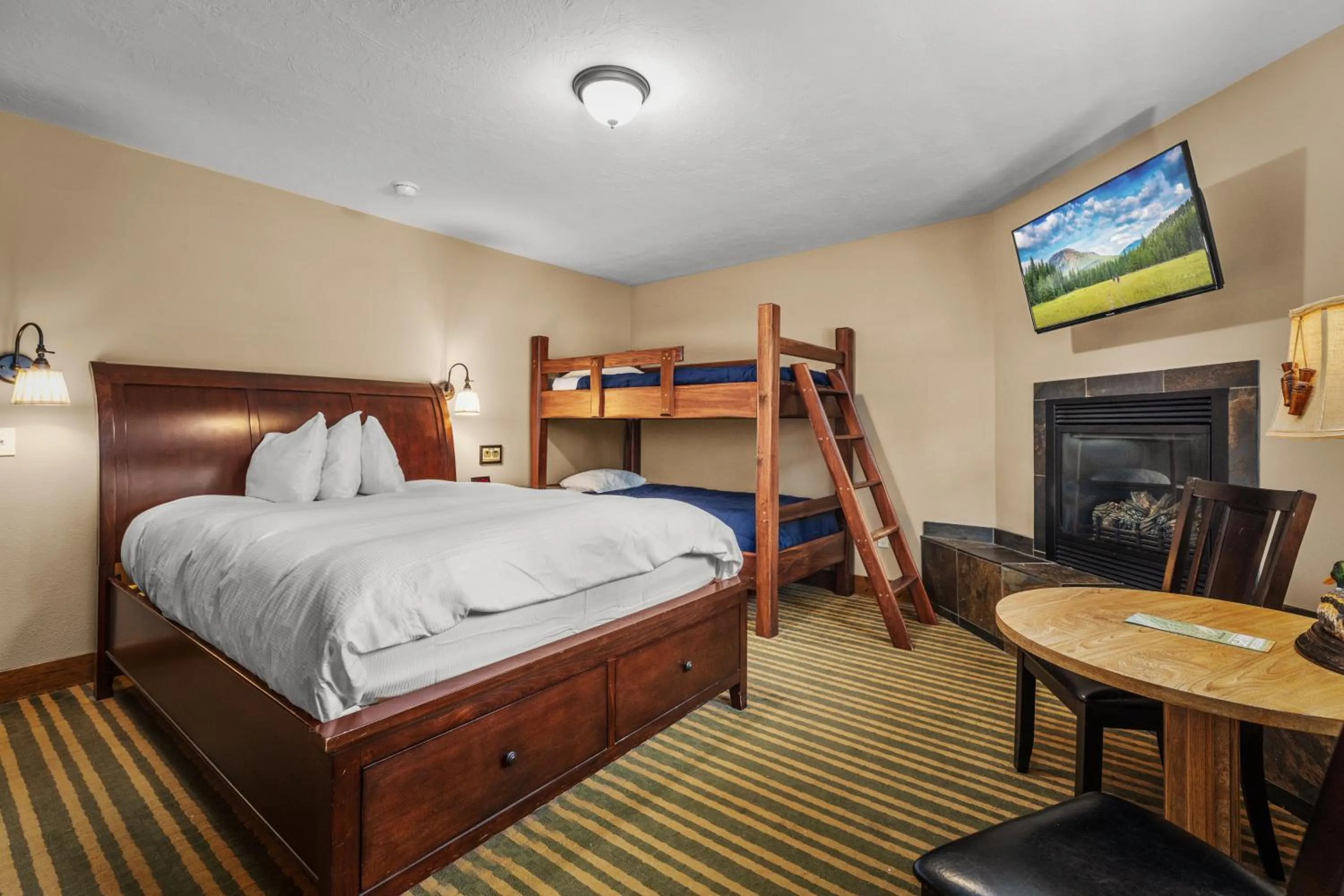 Bed in Duck Inn Lodge