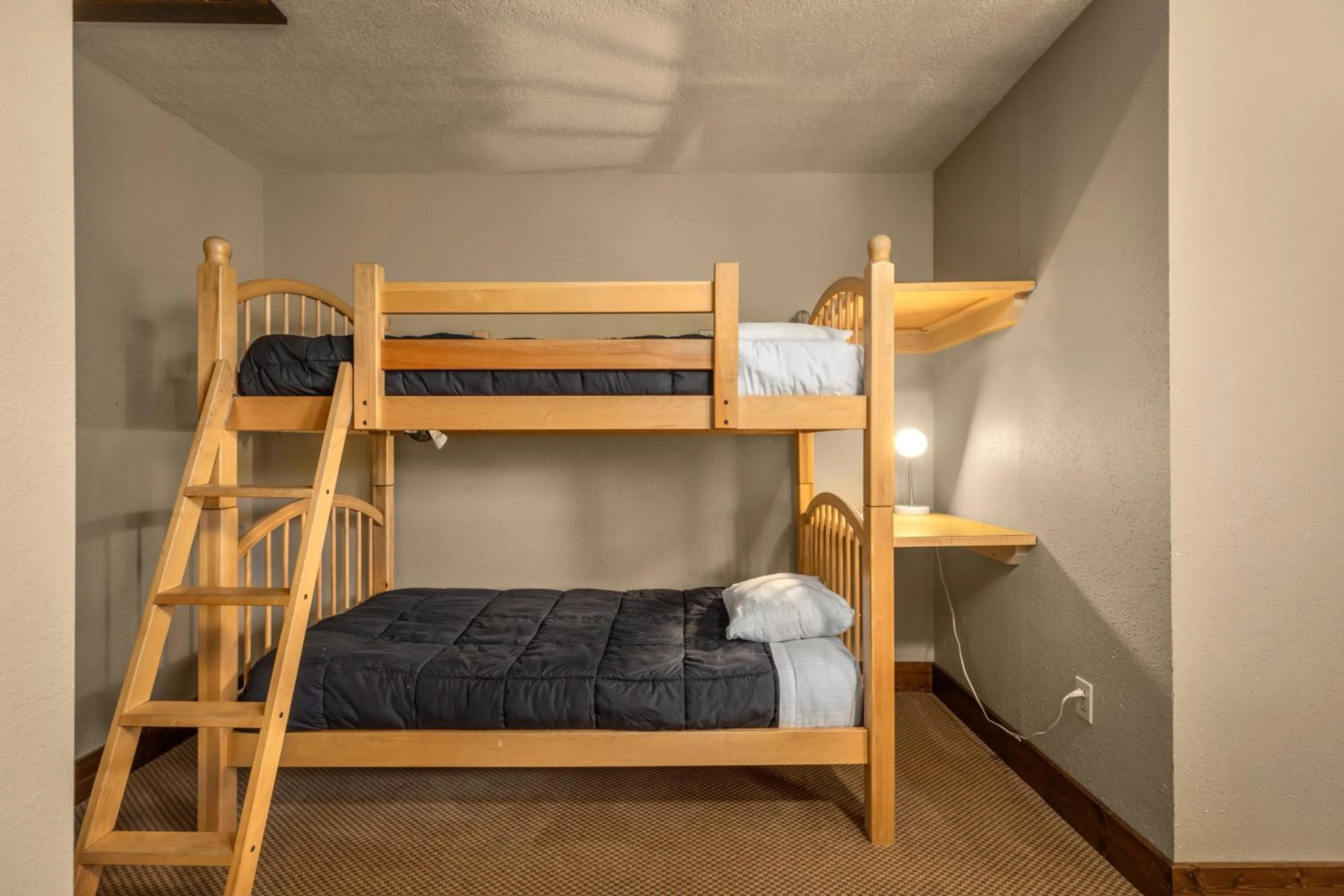 Bed in Duck Inn Lodge