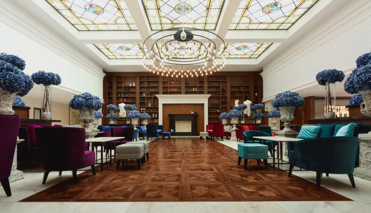 Communal lounge/ TV room in Astor Garden Hotel