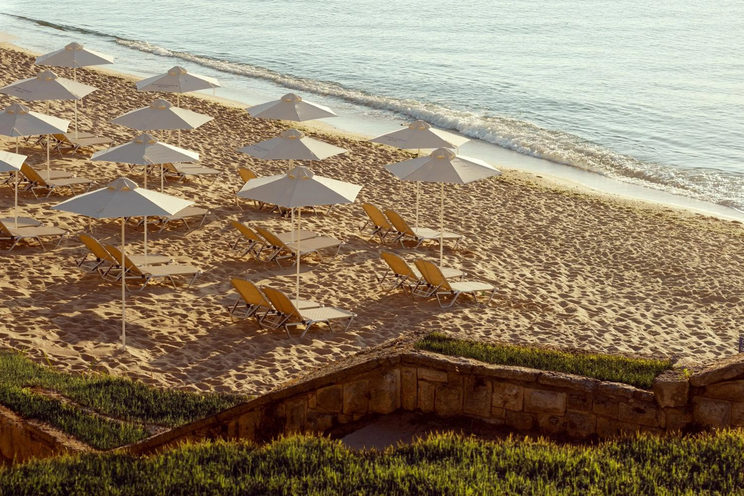 Beach in Astor Garden Hotel