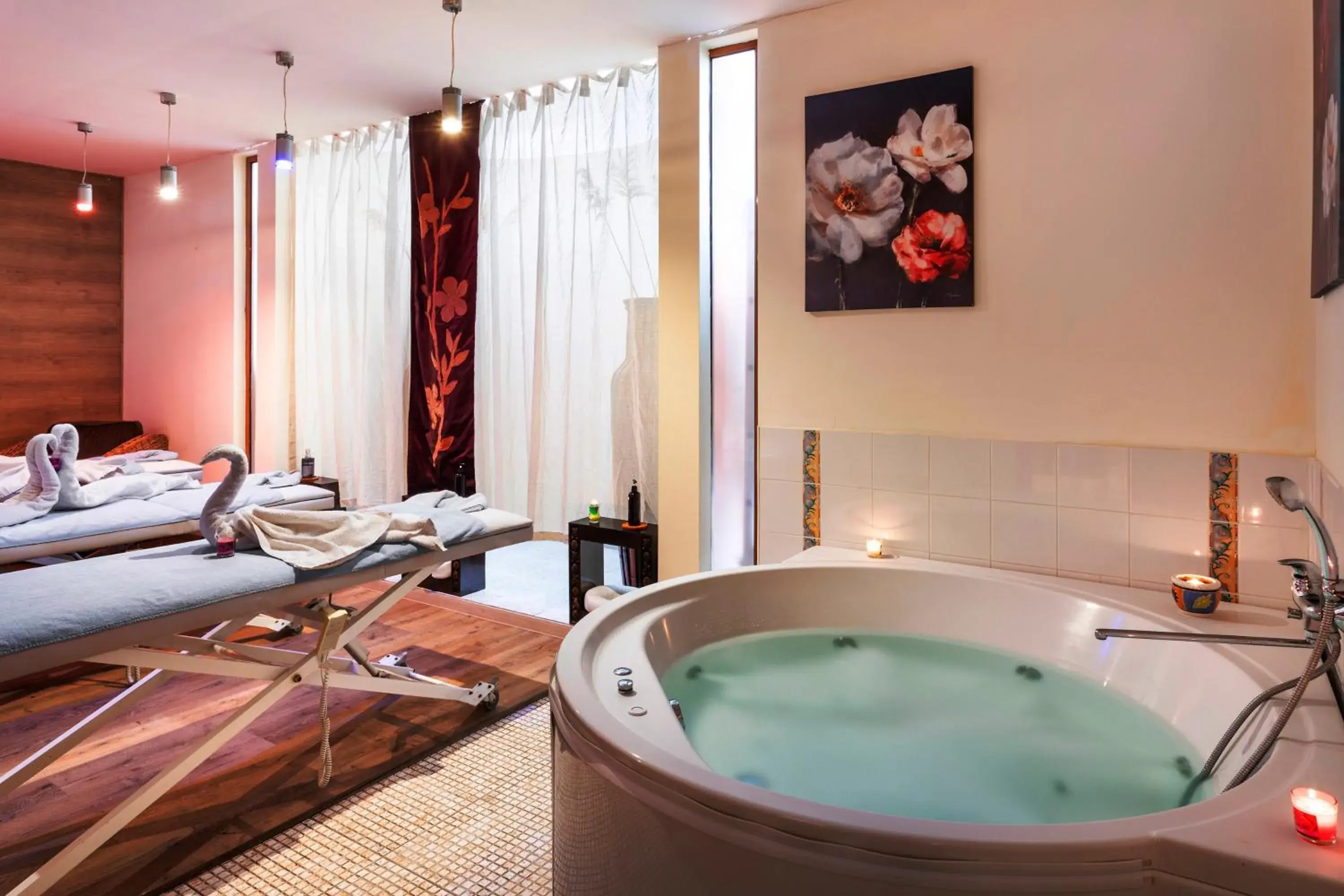 Hot Tub, Bed in Sol Nessebar Palace All Inclusive Hot Tub, Bed in Sol Nessebar Palace All Inclusive