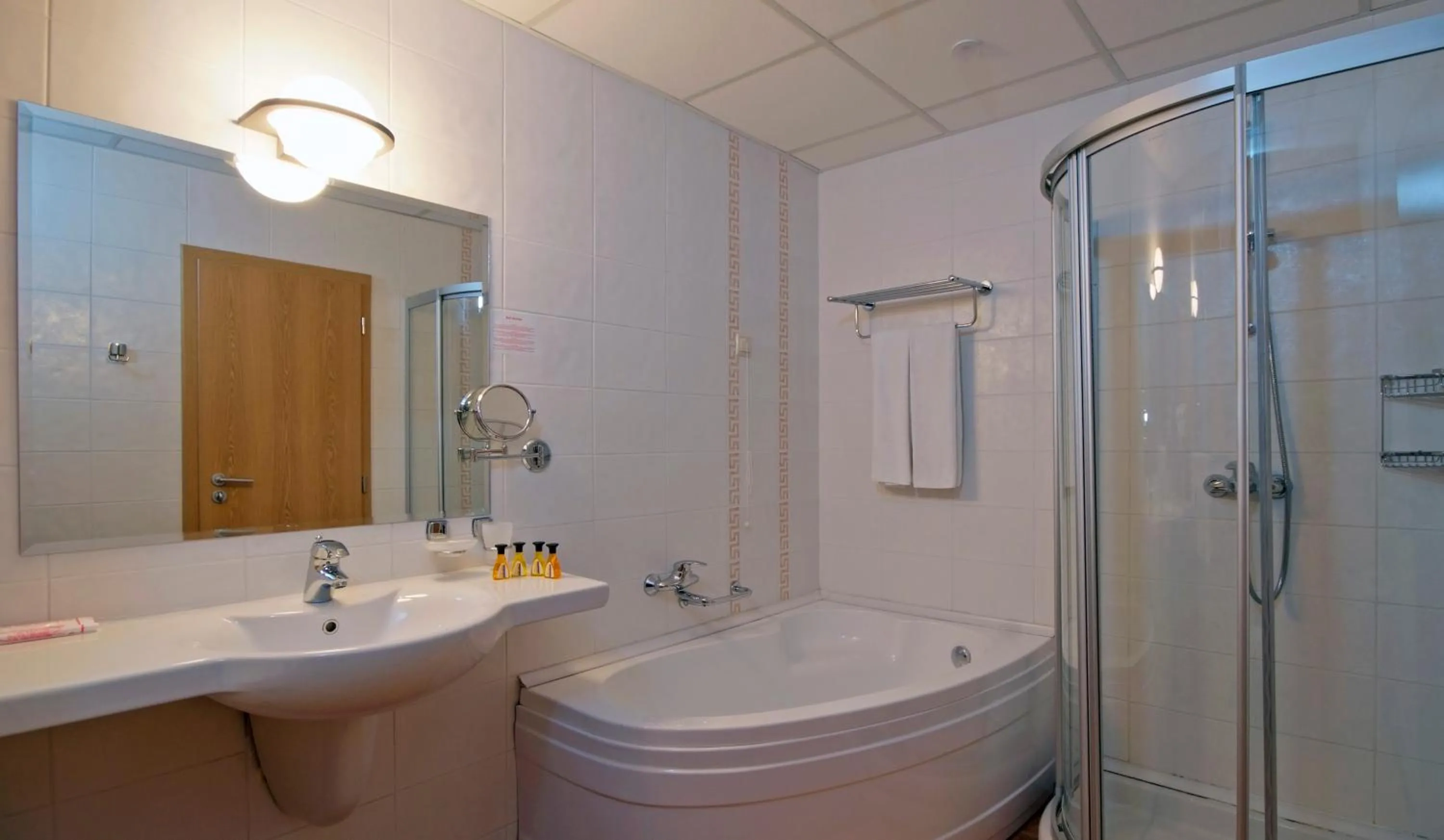 Bathroom in Sol Nessebar Palace All Inclusive