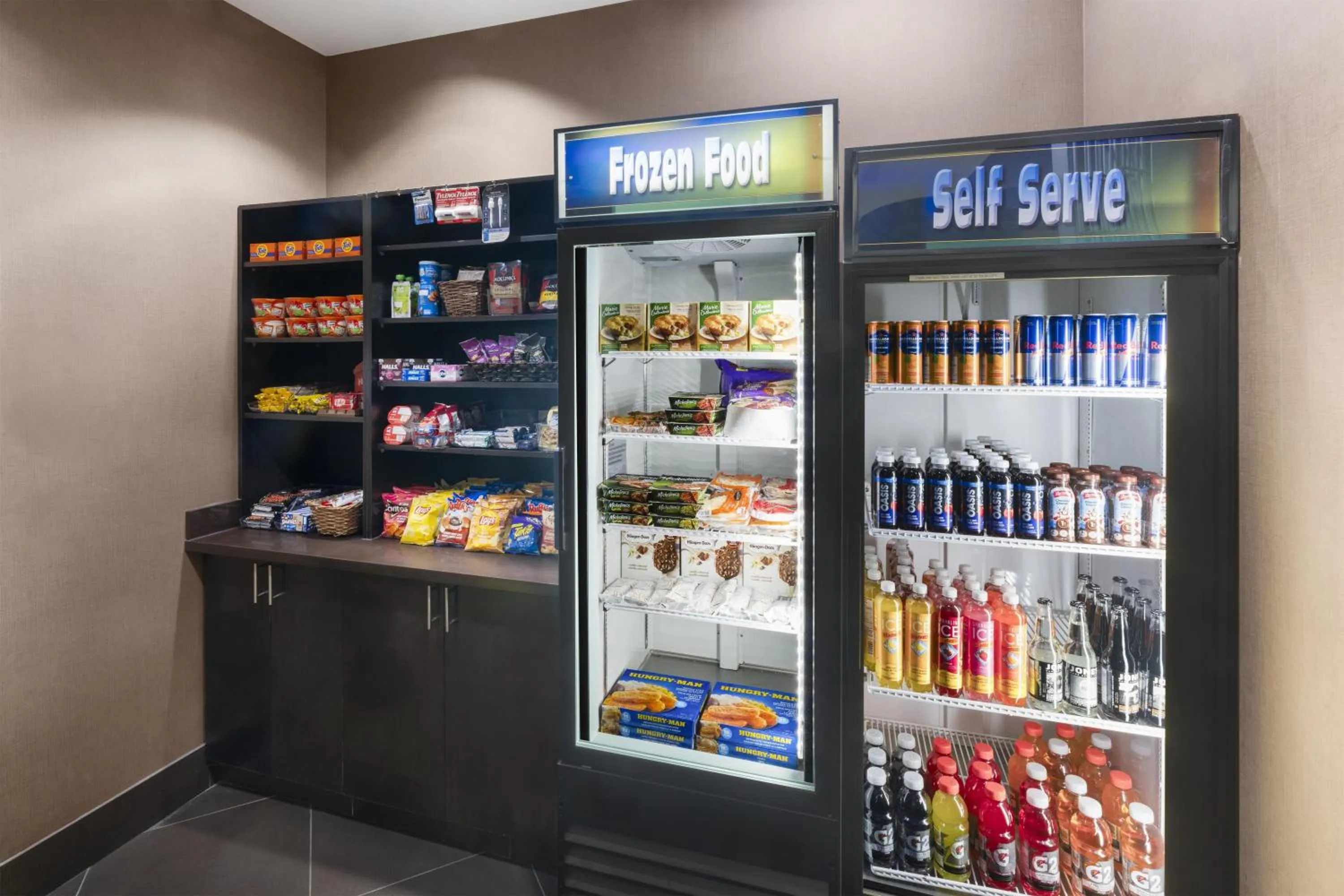 Property building in Best Western Premier Freeport Inn Calgary Airport