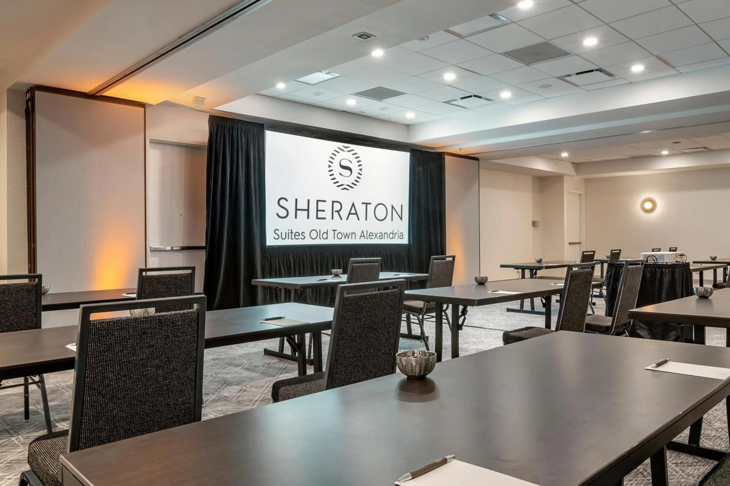 Meeting/conference room in Sheraton Suites Old Town Alexandria