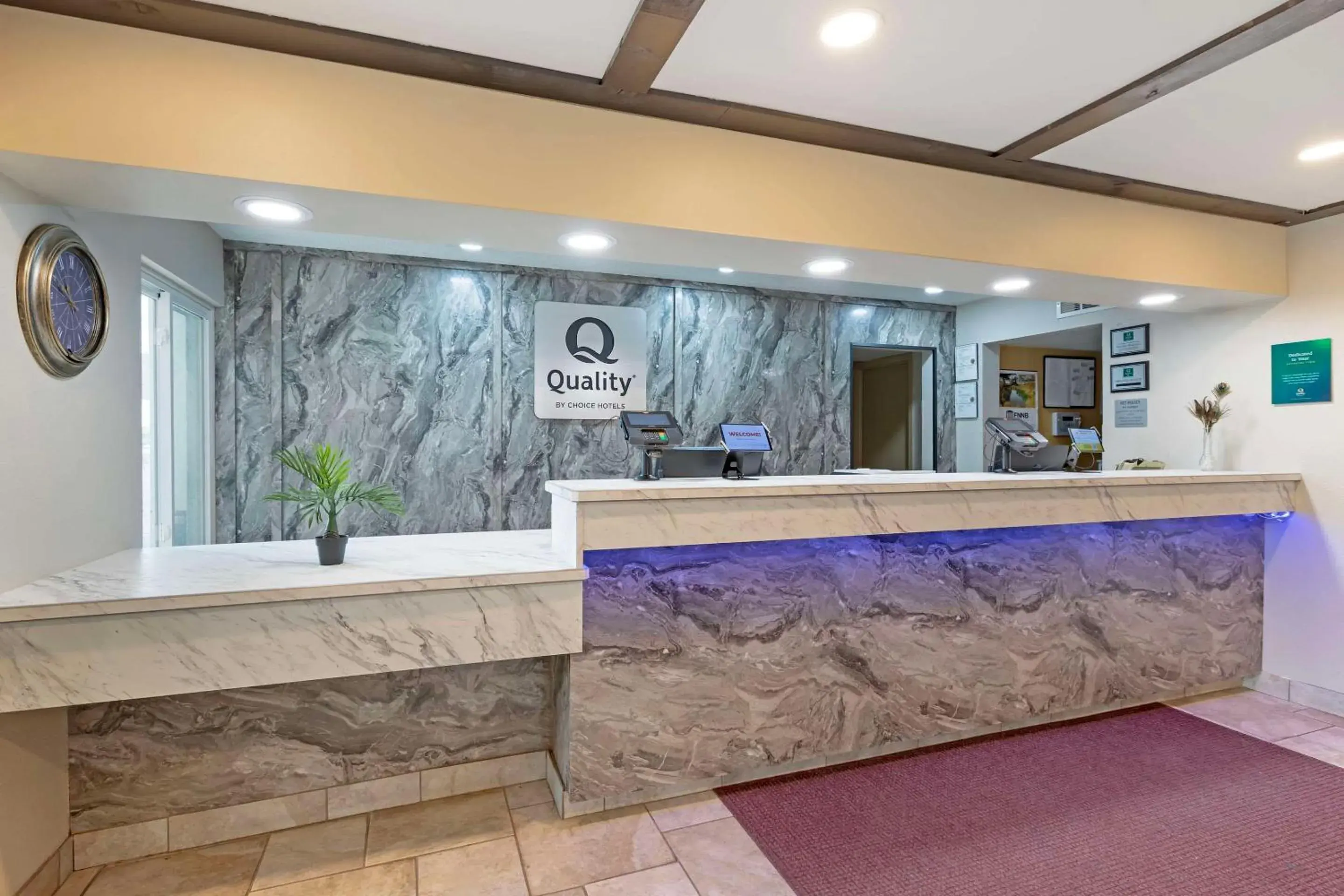 Lobby or reception in Quality Inn Newton at I-80 Lobby or reception in Quality Inn Newton at I-80