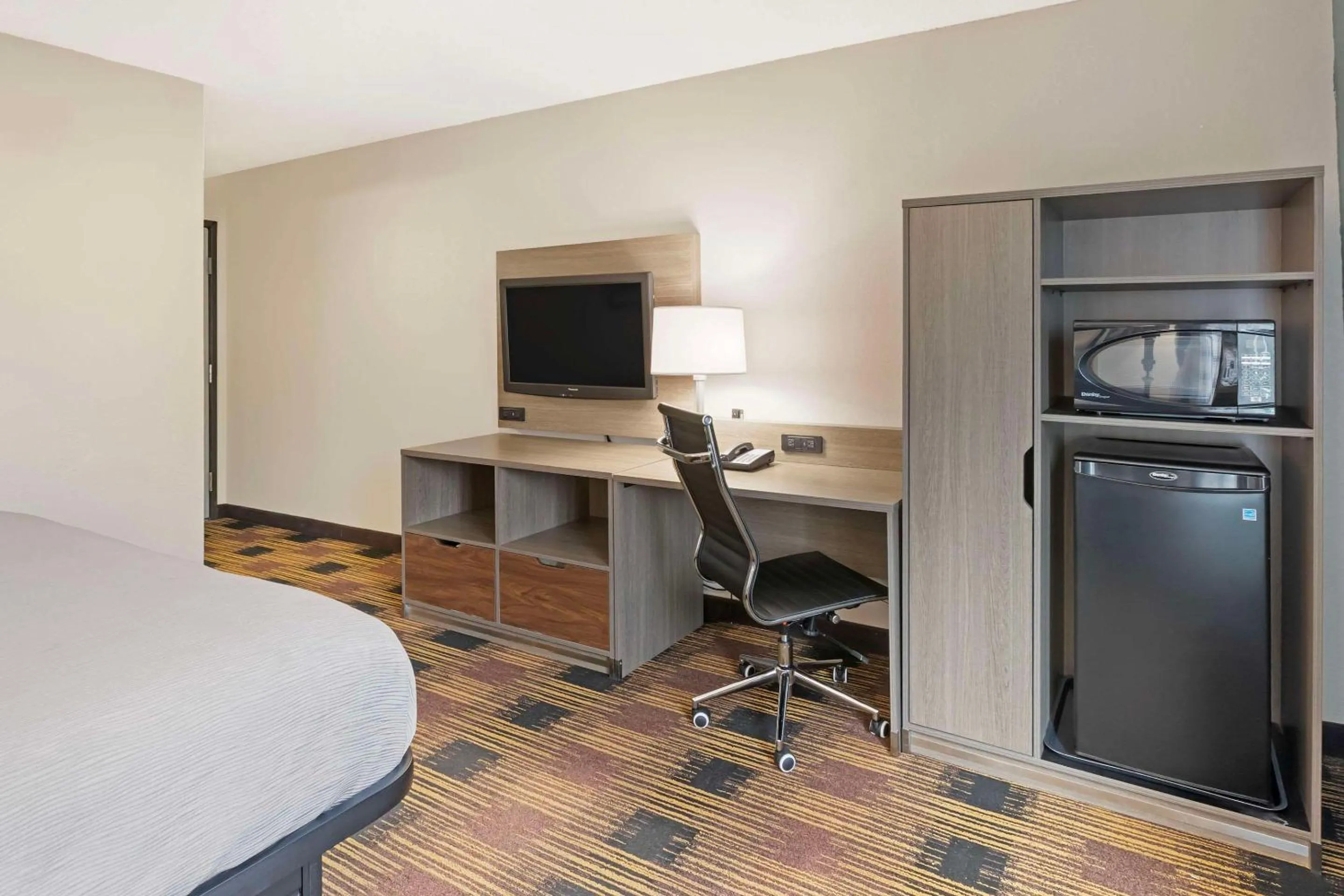 Bedroom, Bed in Quality Inn Newton at I-80