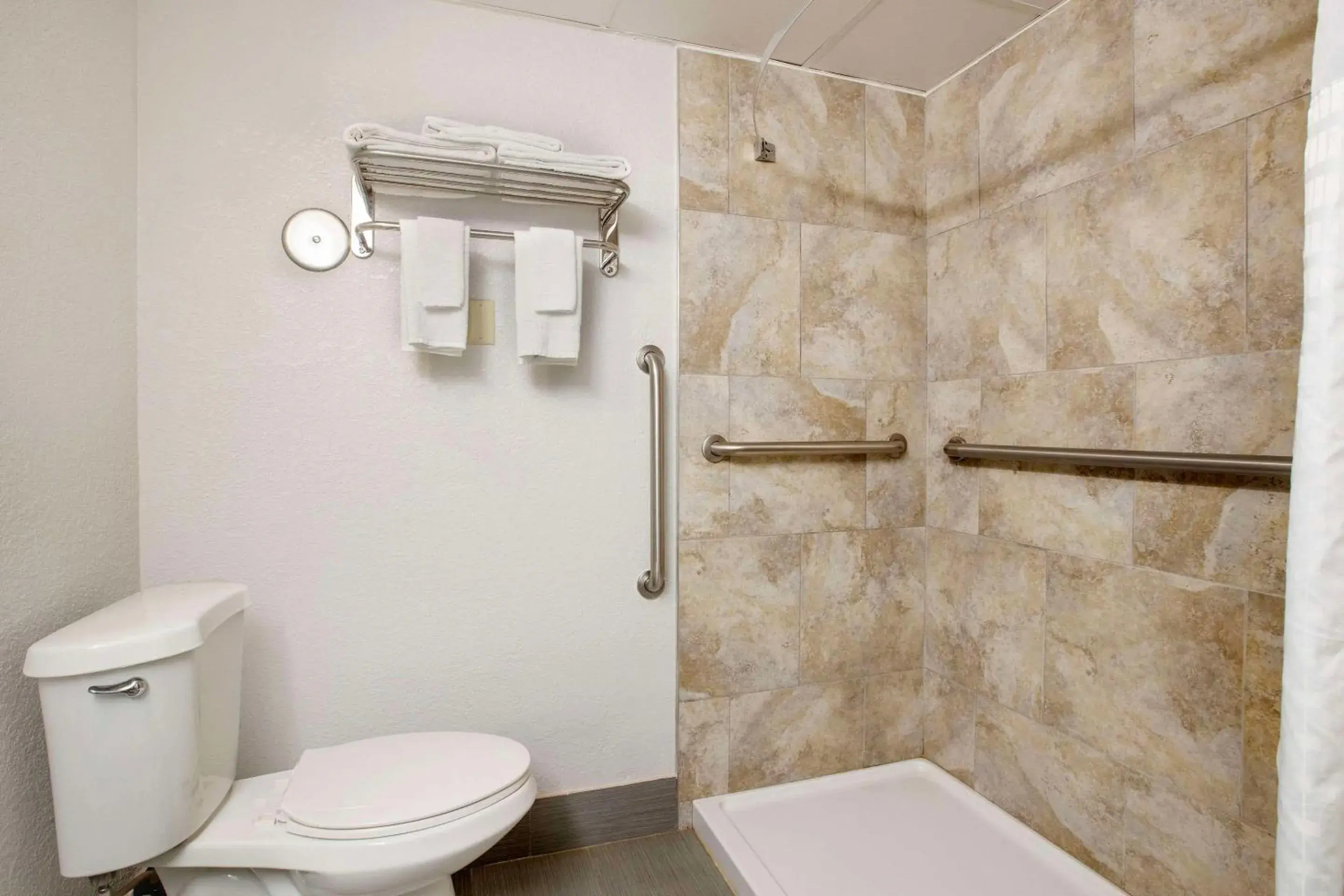 Bedroom in Quality Inn Newton at I-80 Bedroom in Quality Inn Newton at I-80