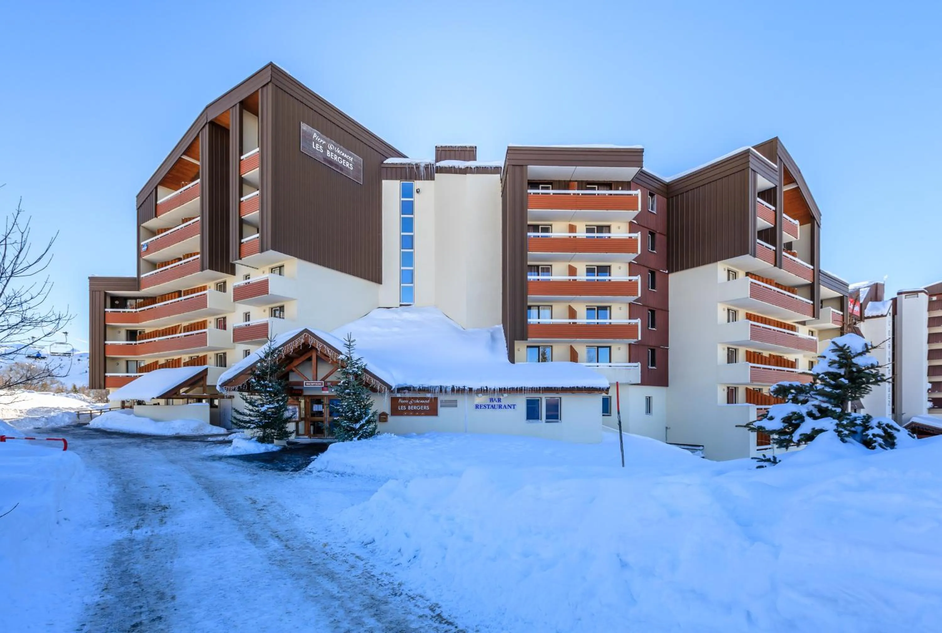Facade/entrance in Residence Les Bergers - maeva Home