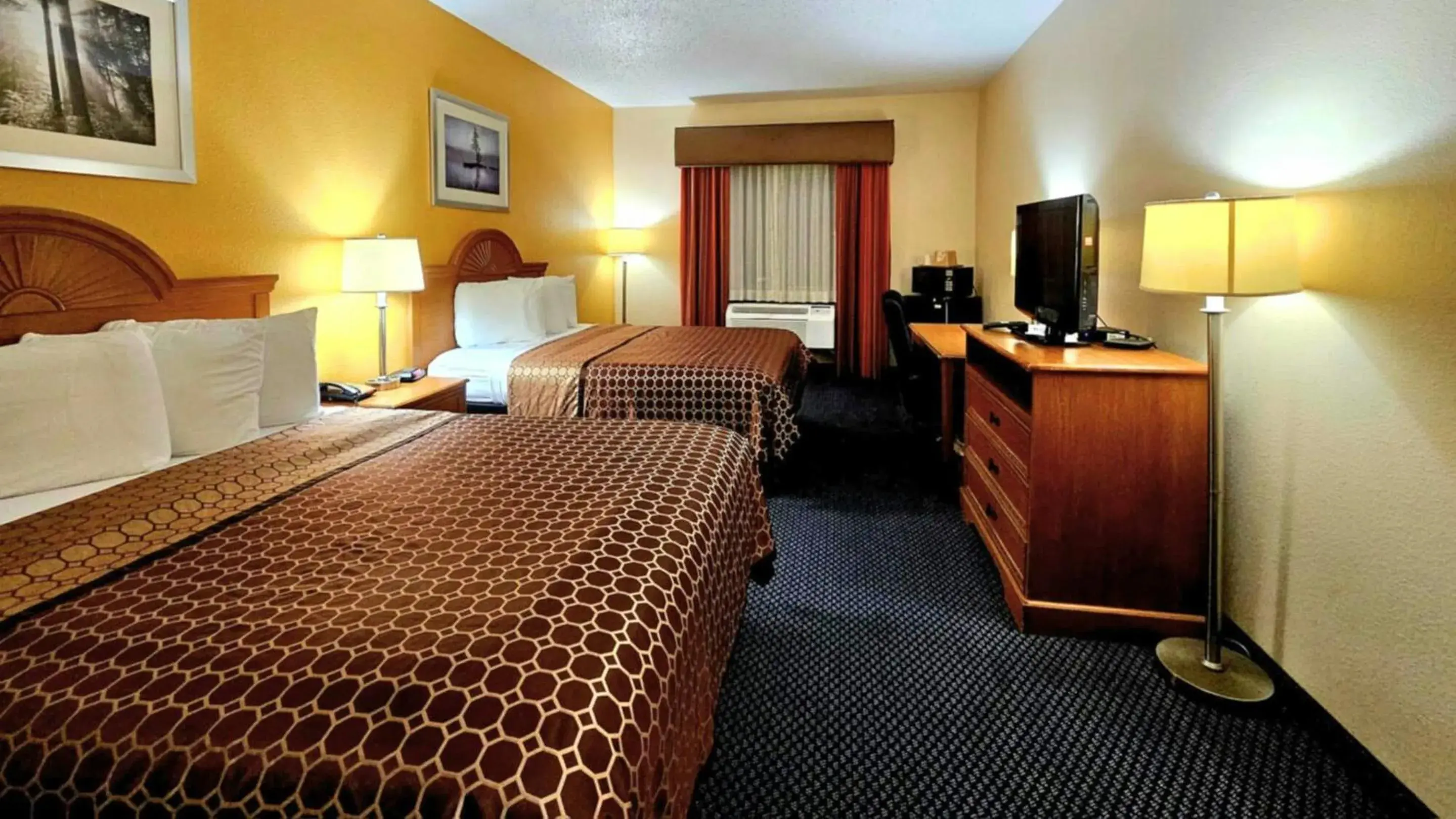 Facade/entrance, Bed in Magnuson Hotel Sand Springs – Tulsa West Facade/entrance, Bed in Magnuson Hotel Sand Springs – Tulsa West