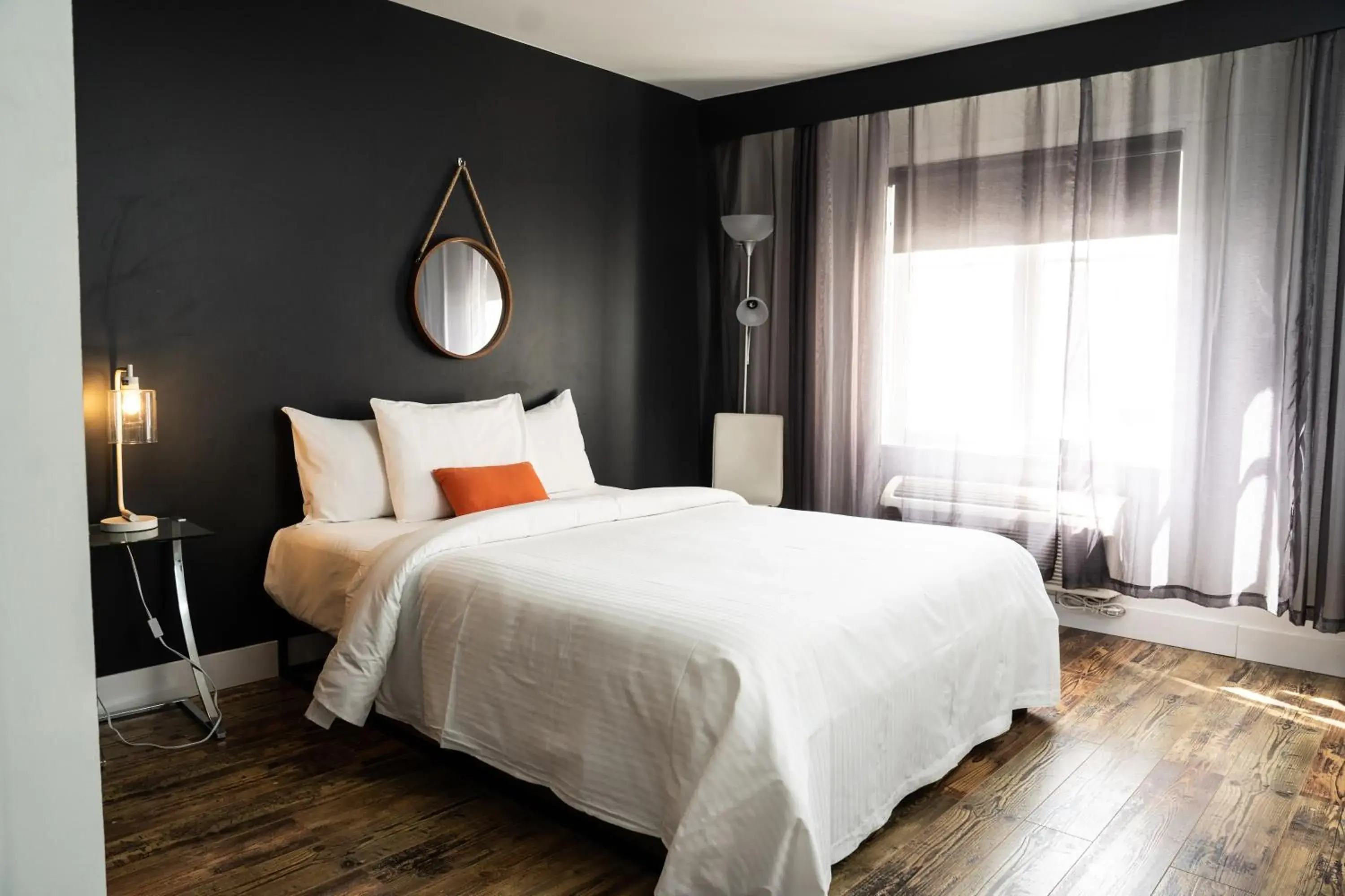 Queen Room in Hôtel Énergie Shawinigan Queen Room in Hôtel Énergie Shawinigan