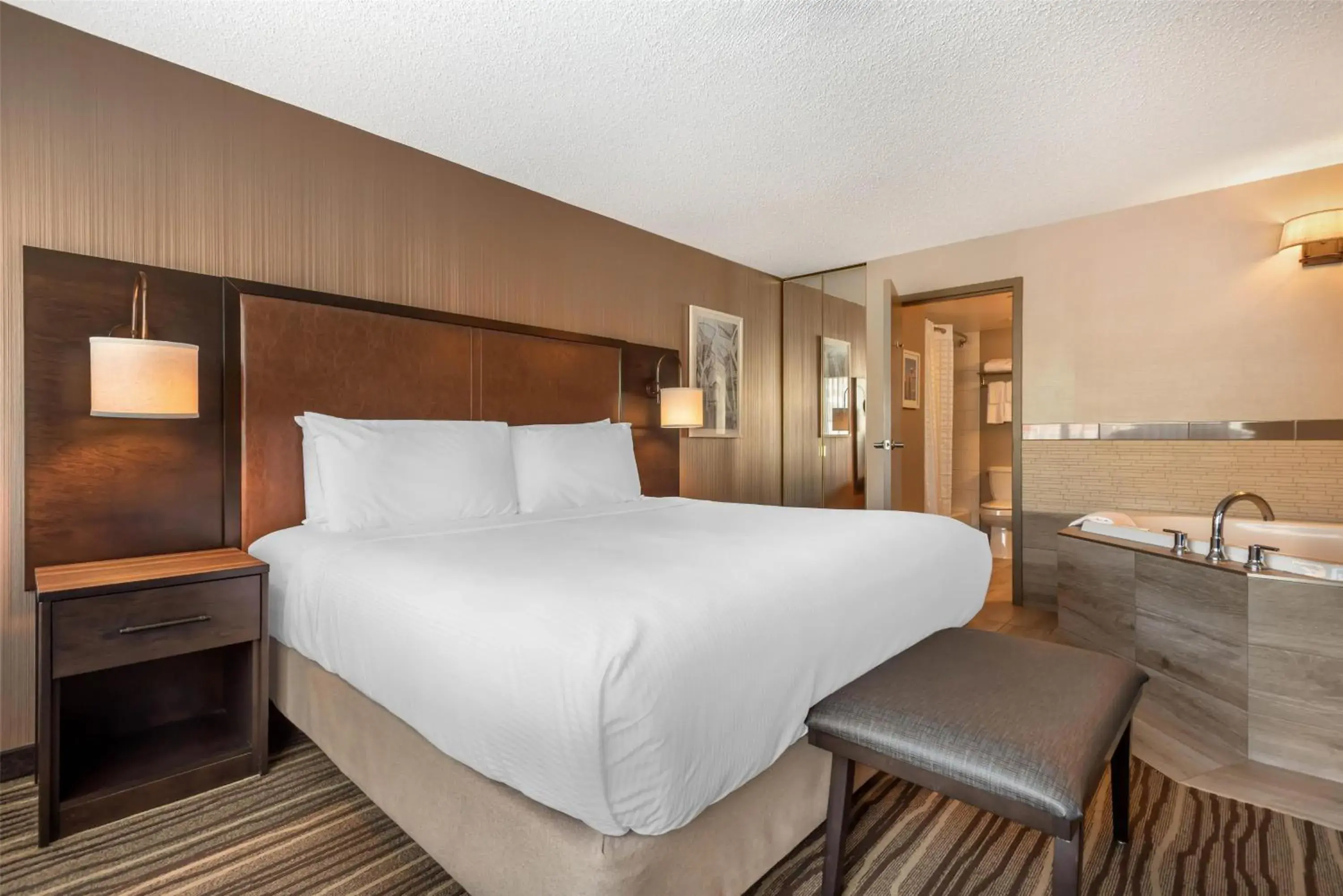 Two Room King Suite with Whirlpool – Non Smoking in Best Western PLUS Calgary Centre Inn Two Room King Suite with Whirlpool – Non Smoking in Best Western PLUS Calgary Centre Inn