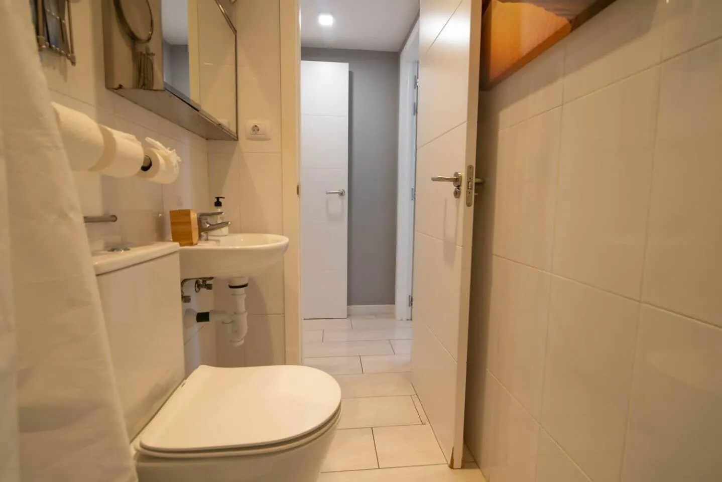 Sahara Suite. Air conditioned.