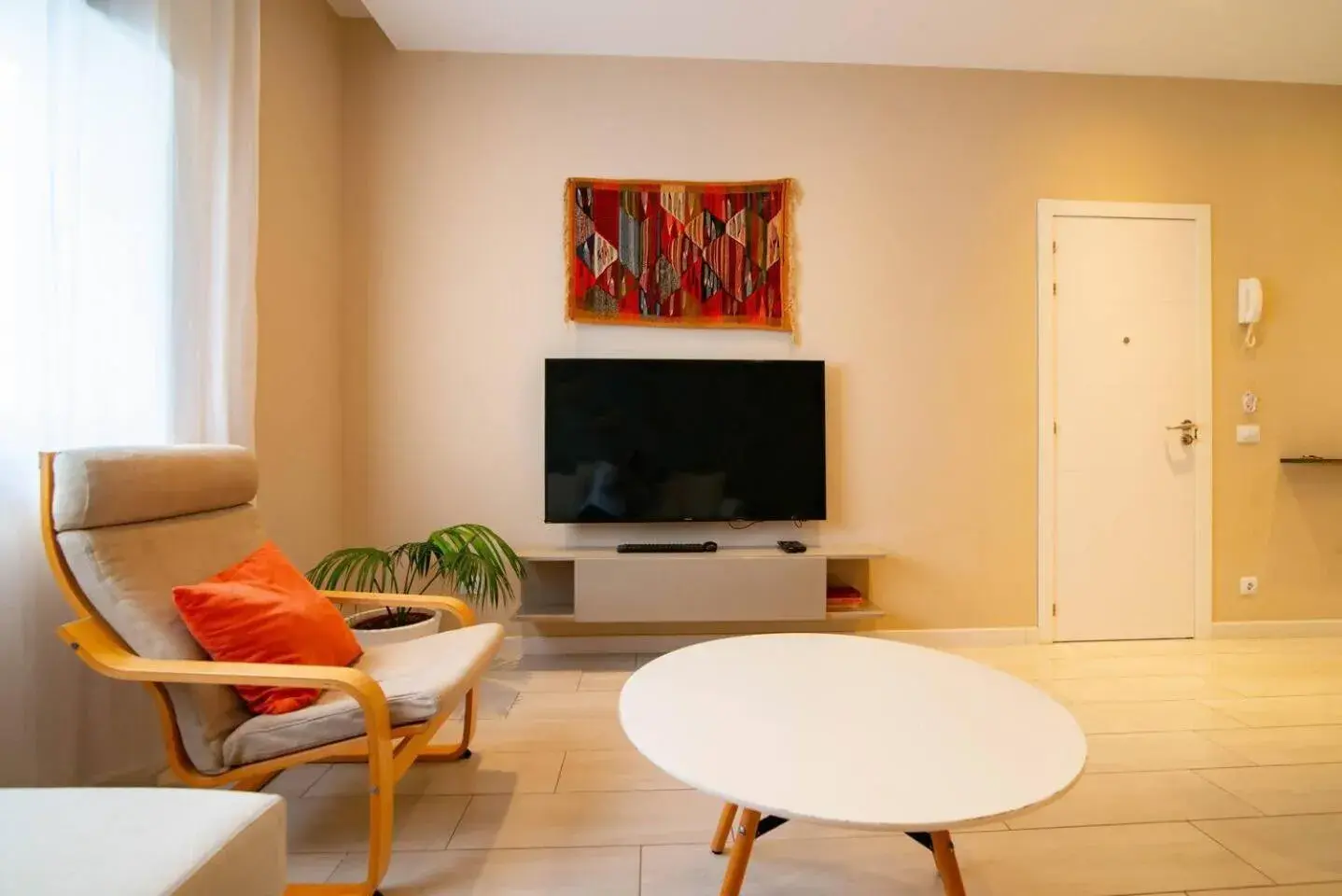 Sahara Suite. Air conditioned. Sahara Suite. Air conditioned.