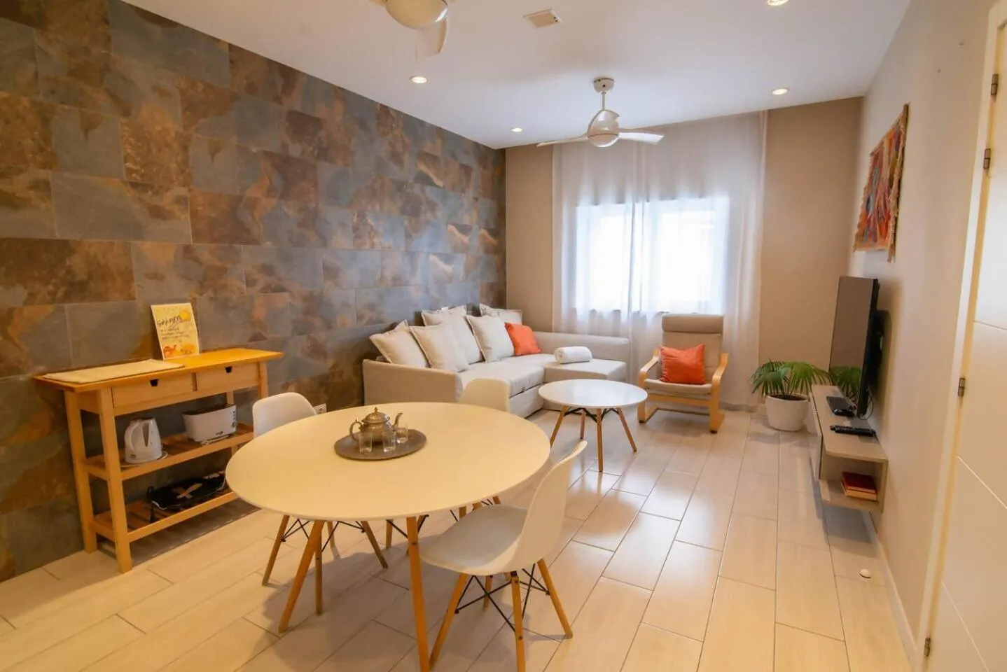 Sahara Suite. Air conditioned.