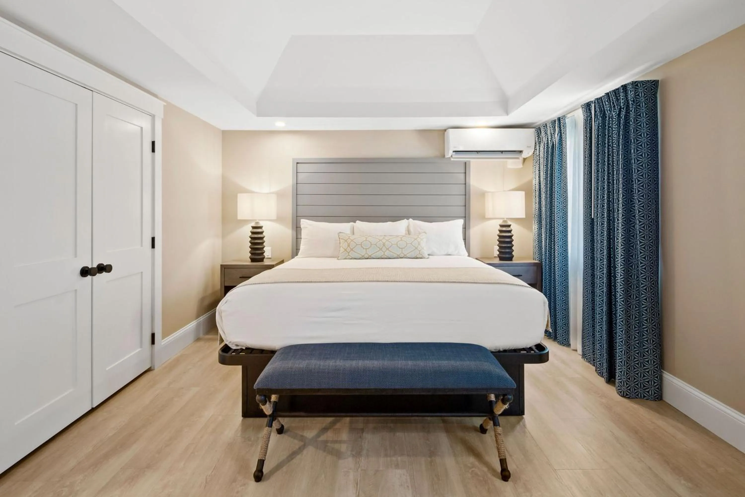 Bed in Inn At Swan River