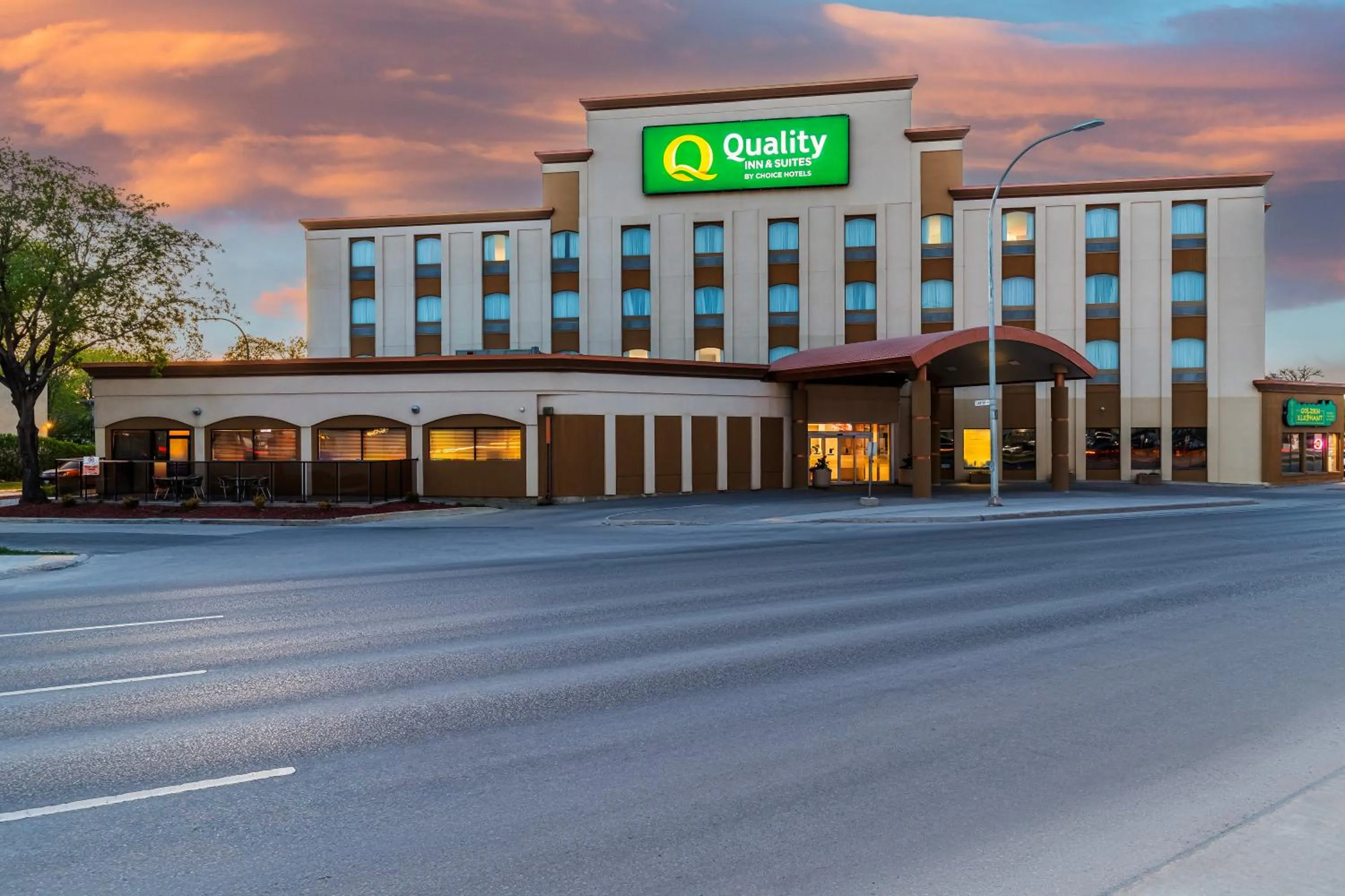 Property building in Quality Inn & Suites