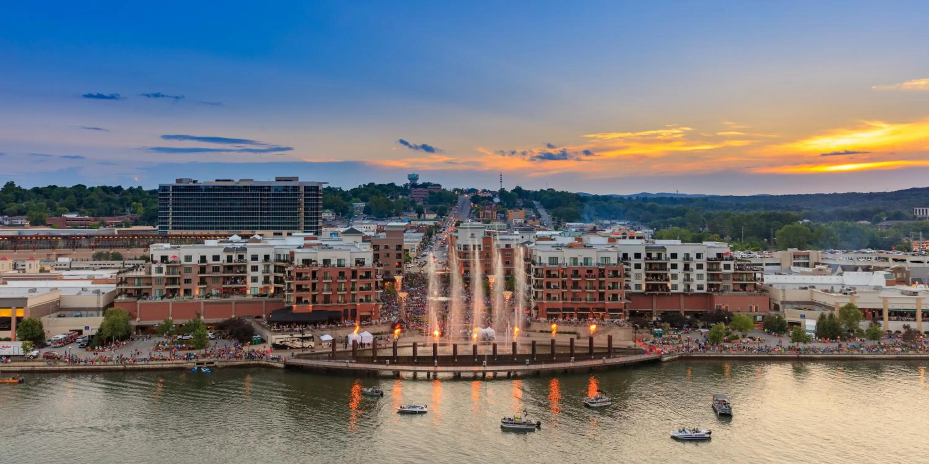 Shopping Area in Hilton Branson Convention Center