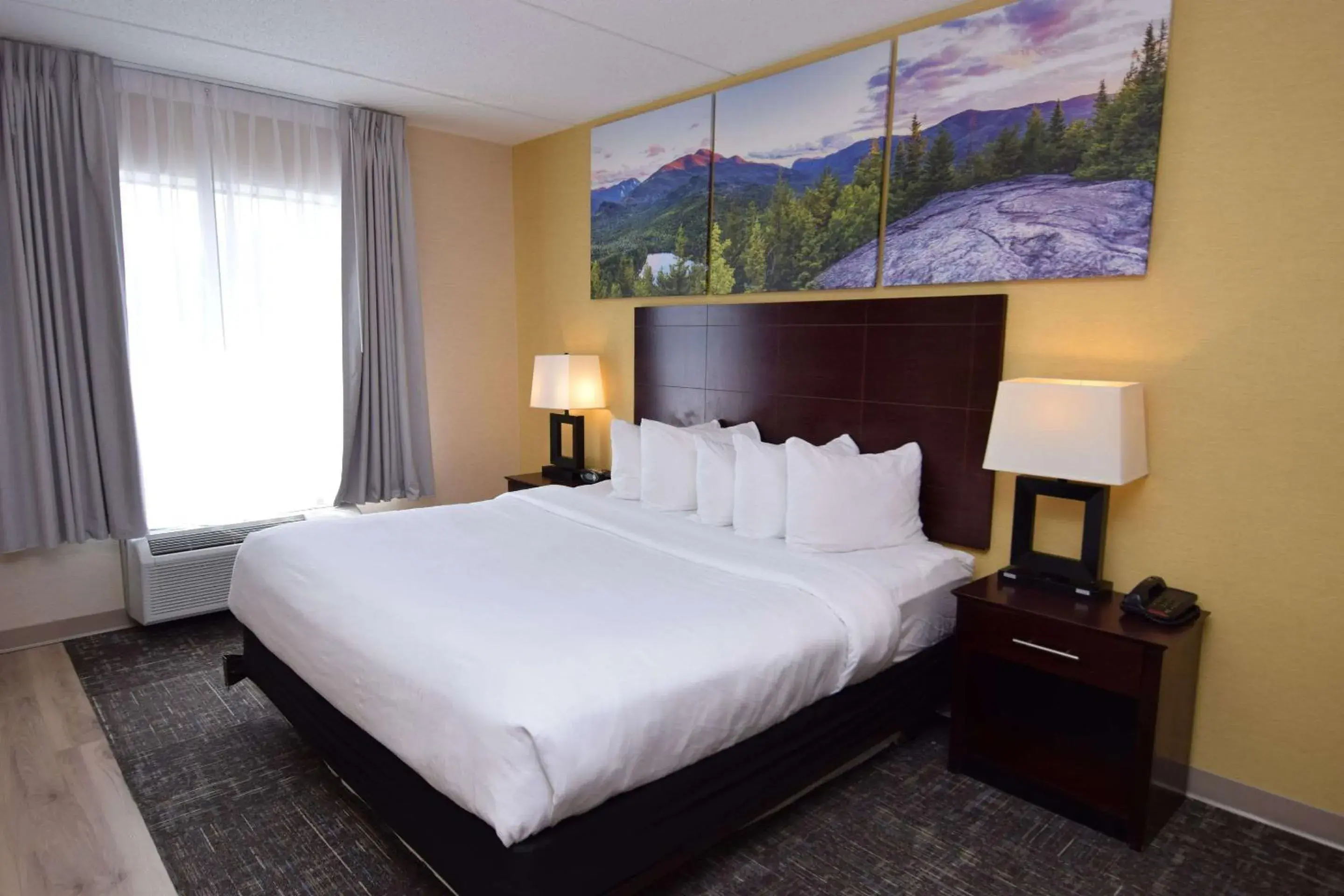 Bedroom, Bed in Cicero Grand - Syracuse North Bedroom, Bed in Cicero Grand - Syracuse North