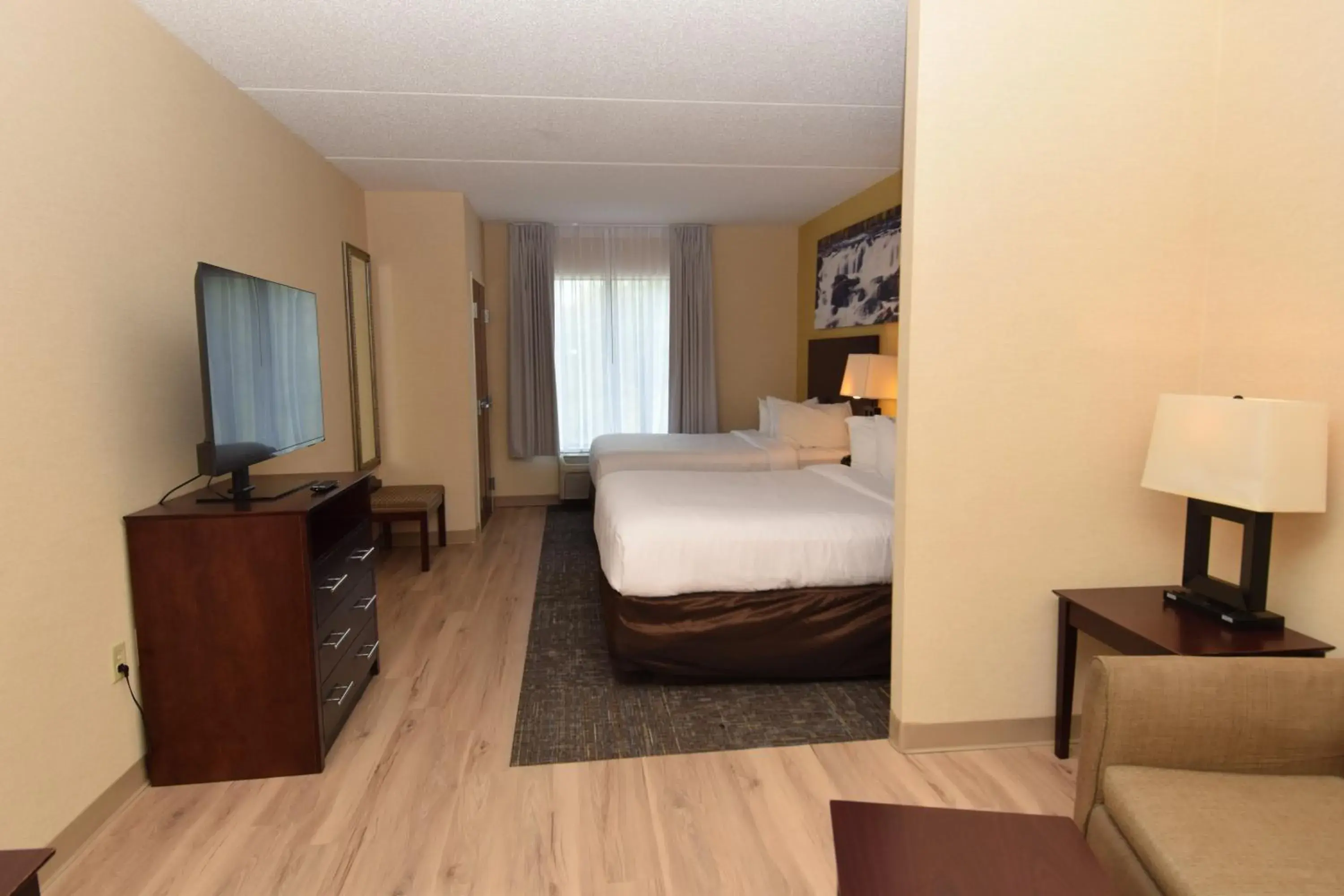 Bedroom, Bed in Cicero Grand - Syracuse North Bedroom, Bed in Cicero Grand - Syracuse North