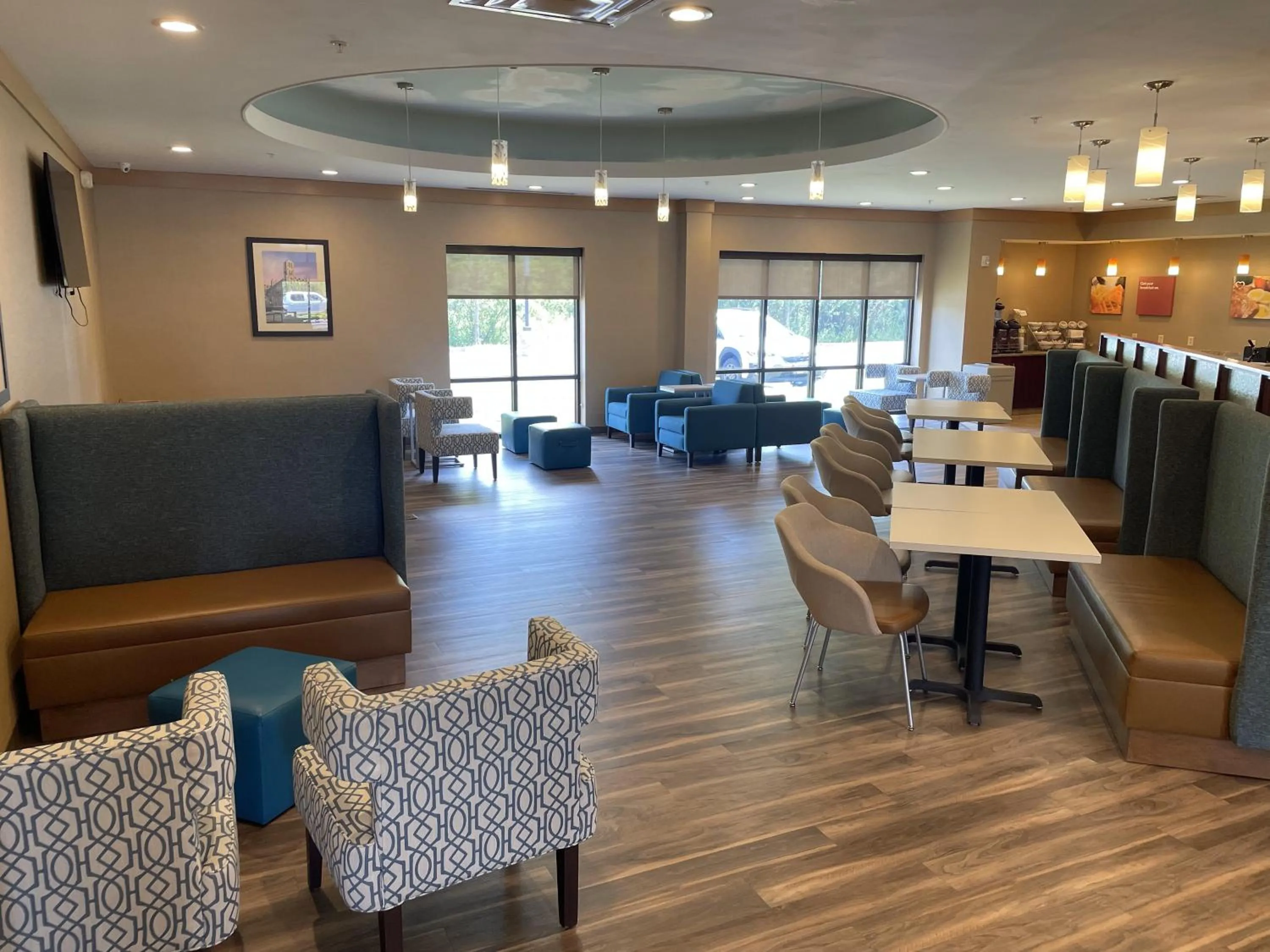 Breakfast in Cicero Grand - Syracuse North