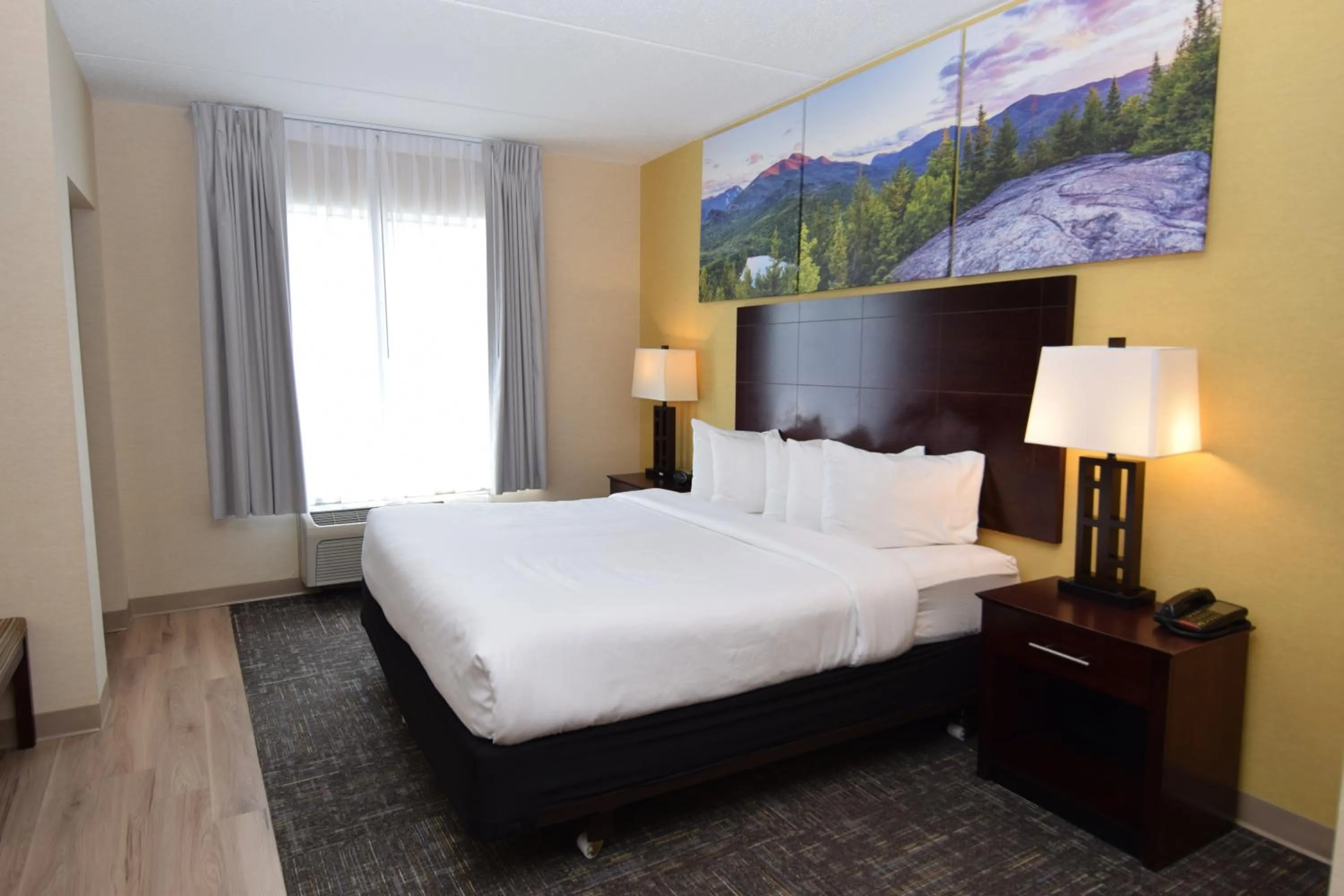 Bed in Cicero Grand - Syracuse North