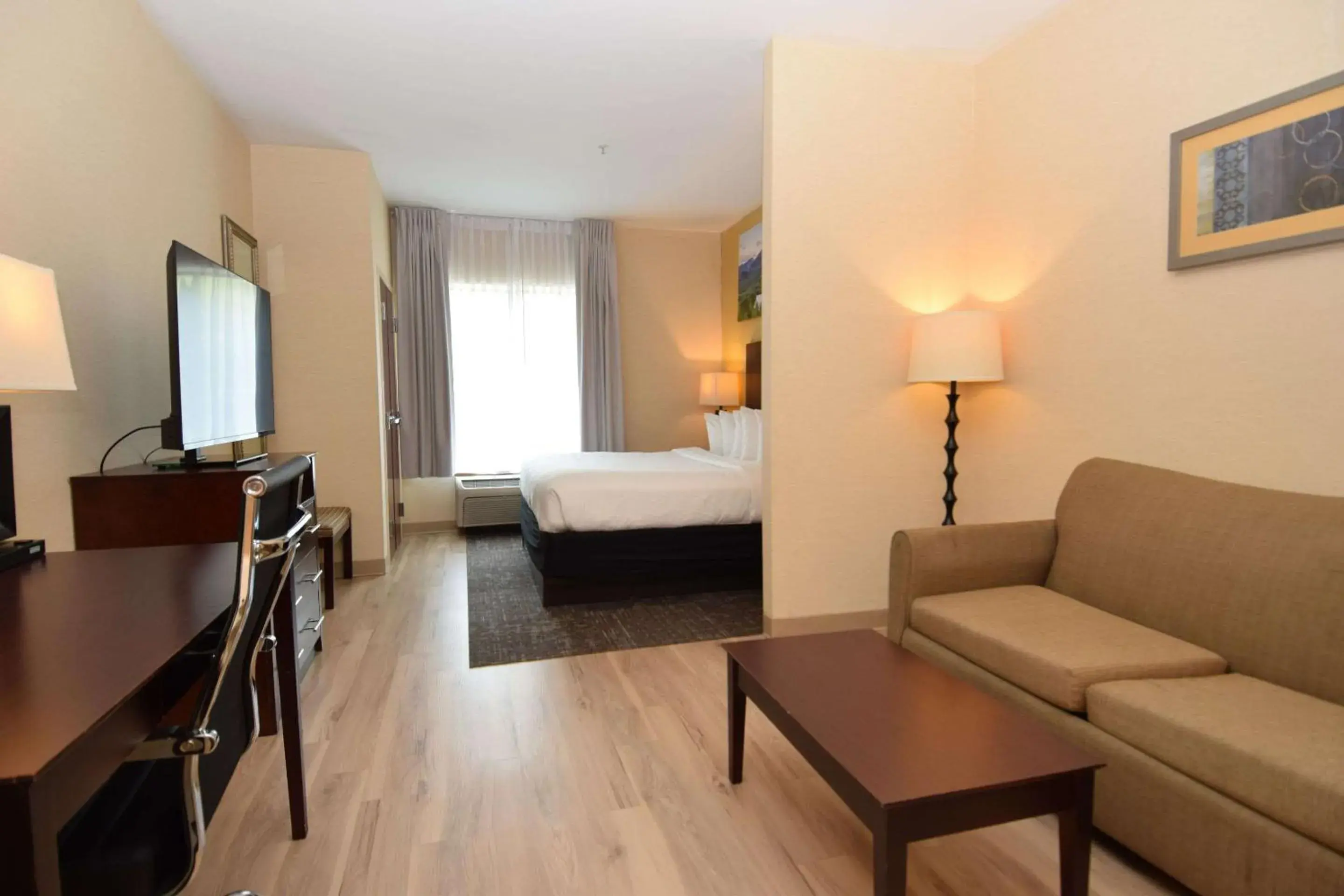 Bedroom, Bed in Cicero Grand - Syracuse North Bedroom, Bed in Cicero Grand - Syracuse North