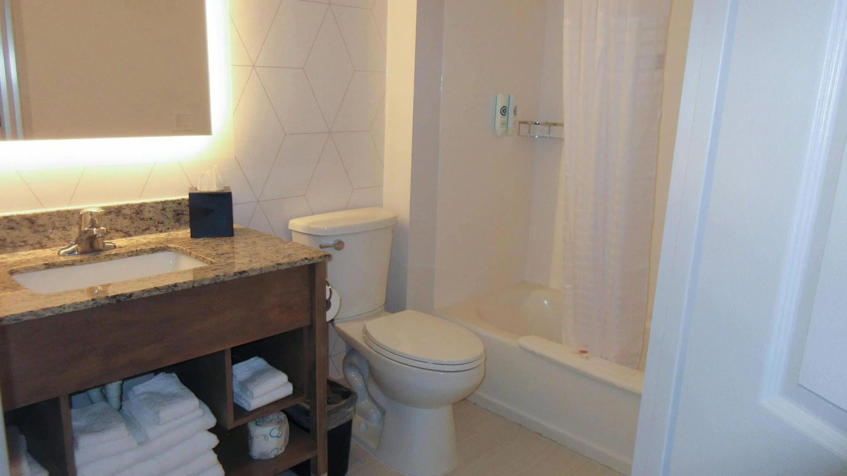 Bedroom in Comfort Inn & Suites Rochester South Mayo Clinic