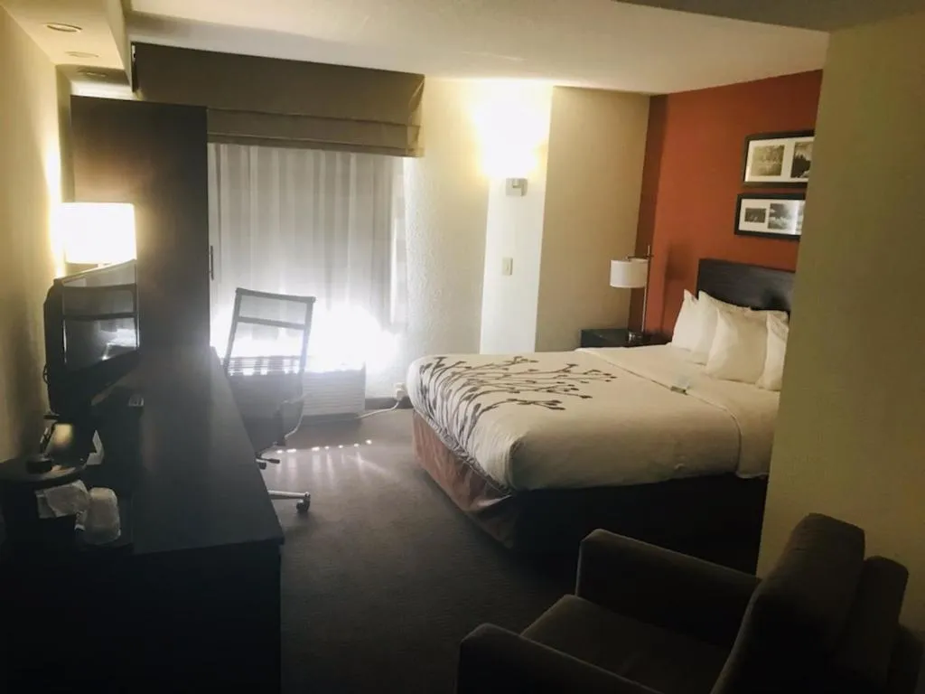 Photo of the whole room, Bed in Sleep Inn North Charleston Ashley Phosphate