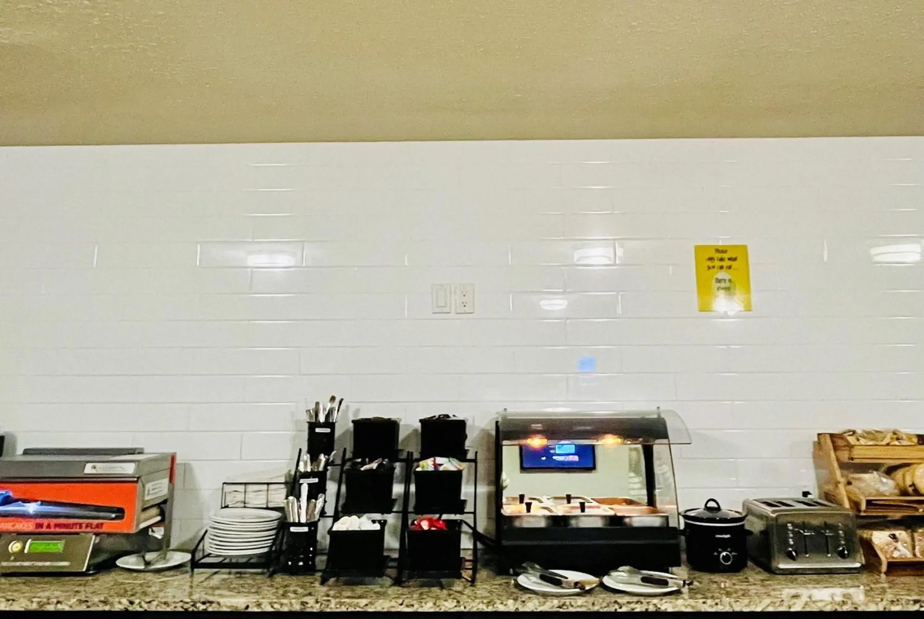 Breakfast in Super 8 by Wyndham Grande Prairie Breakfast in Super 8 by Wyndham Grande Prairie