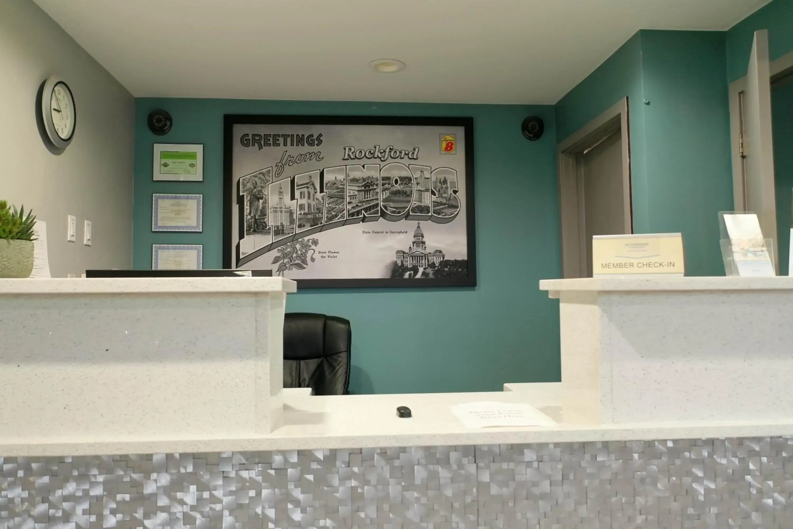 Super 8 by Wyndham Rockford I-90 Casino District Super 8 by Wyndham Rockford I-90 Casino District