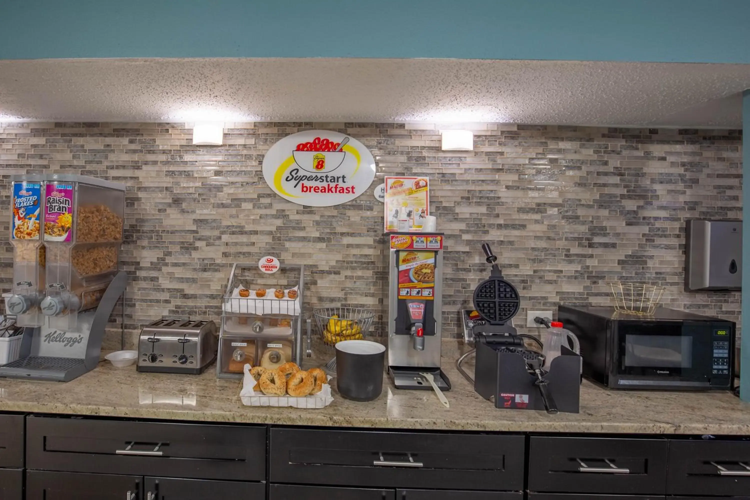 Super 8 by Wyndham Rockford I-90 Casino District Super 8 by Wyndham Rockford I-90 Casino District