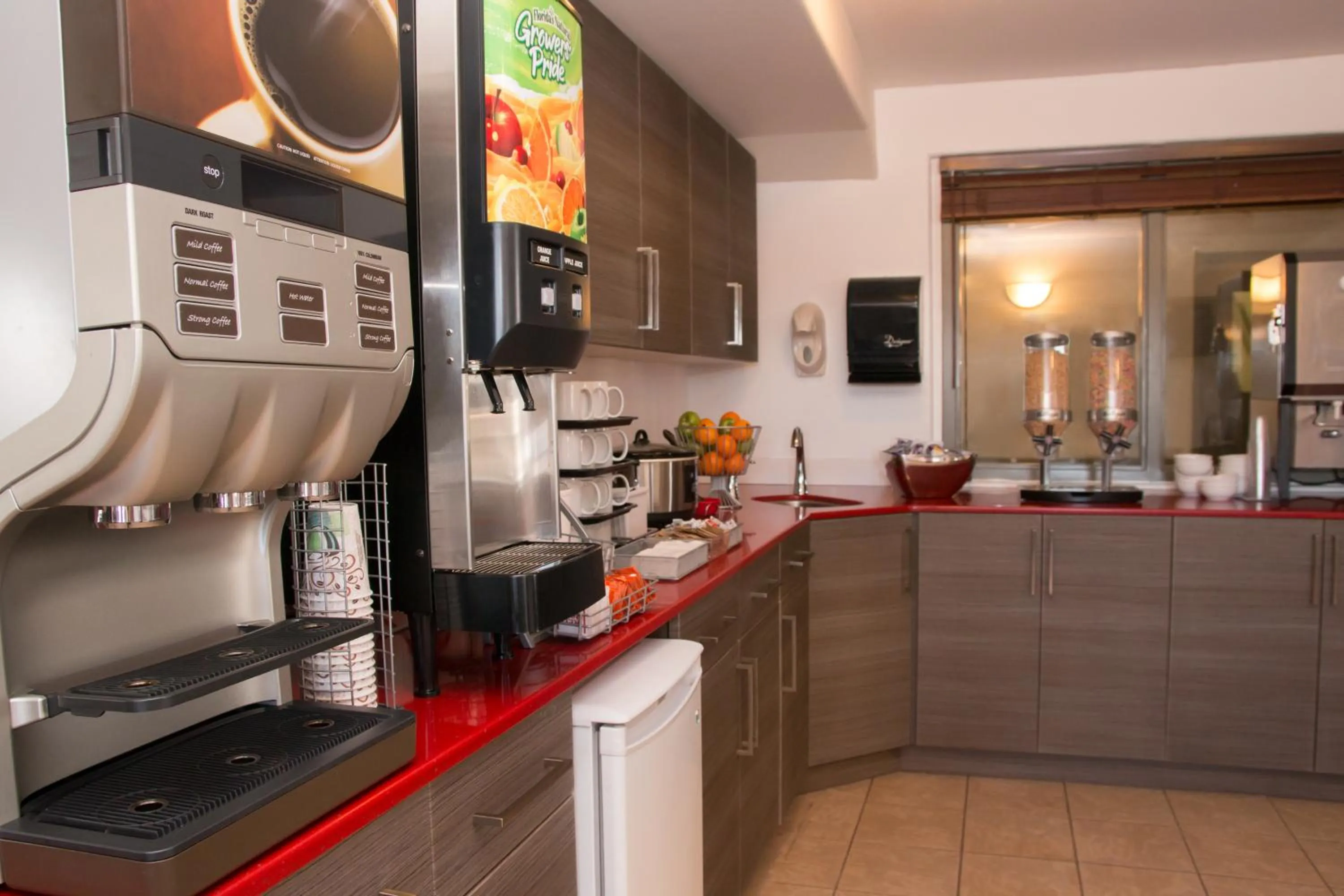 Area and facilities in Super 8 by Wyndham Truro NS